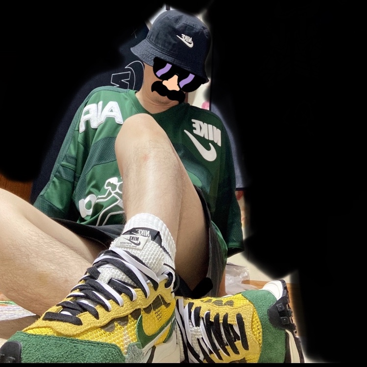 Nike x Sacai VaporWaffle Tour Yellow & Gorge Green Sail, Nike x Cactus Plant Flea Market S/S Jersey Green - Asia 착용 스타일