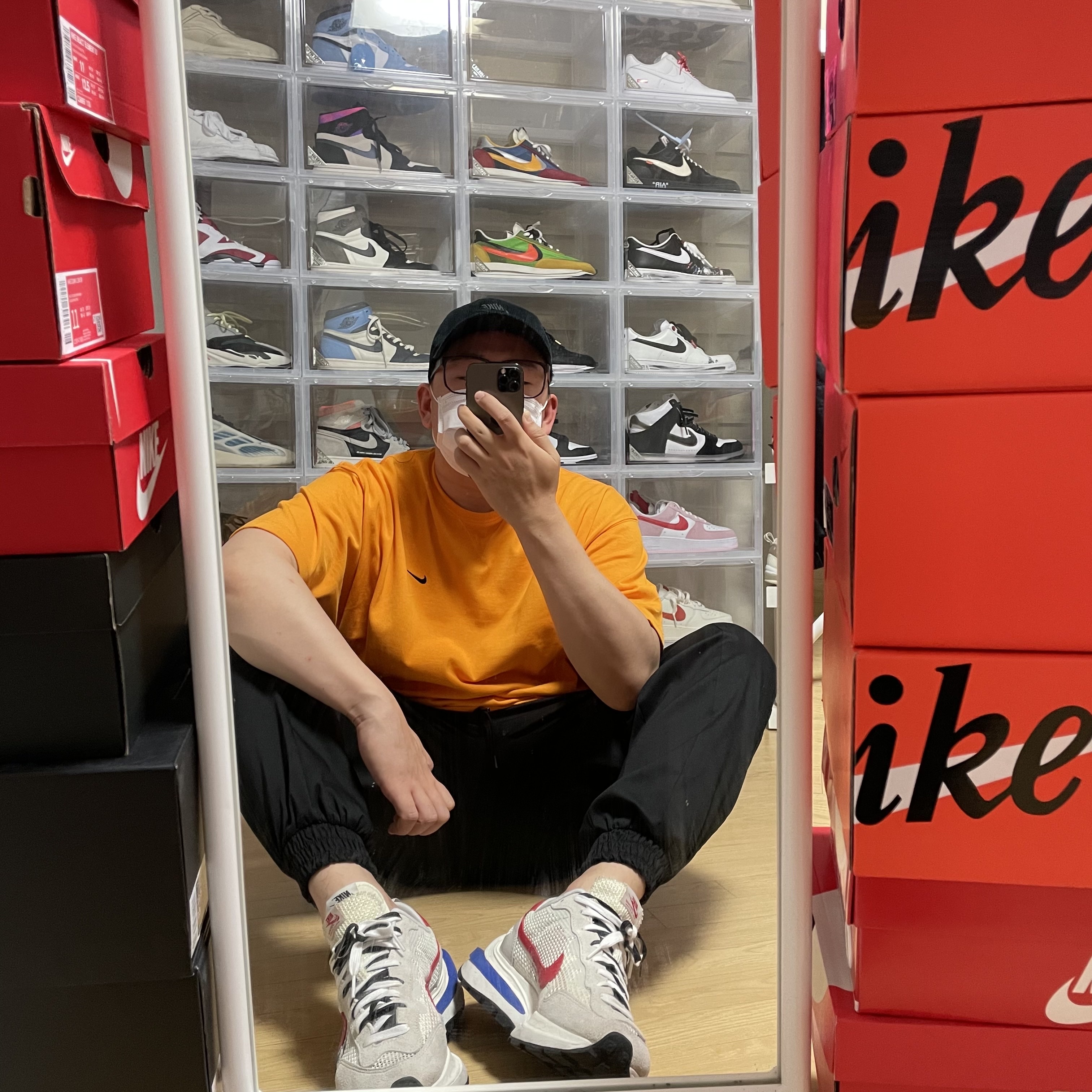 Nike x Sacai VaporWaffle Royal Fuchsia, Nike x Kim Jones Oversized T-Shirt Circuit Orange - US/EU 착용 스타일 - 2
