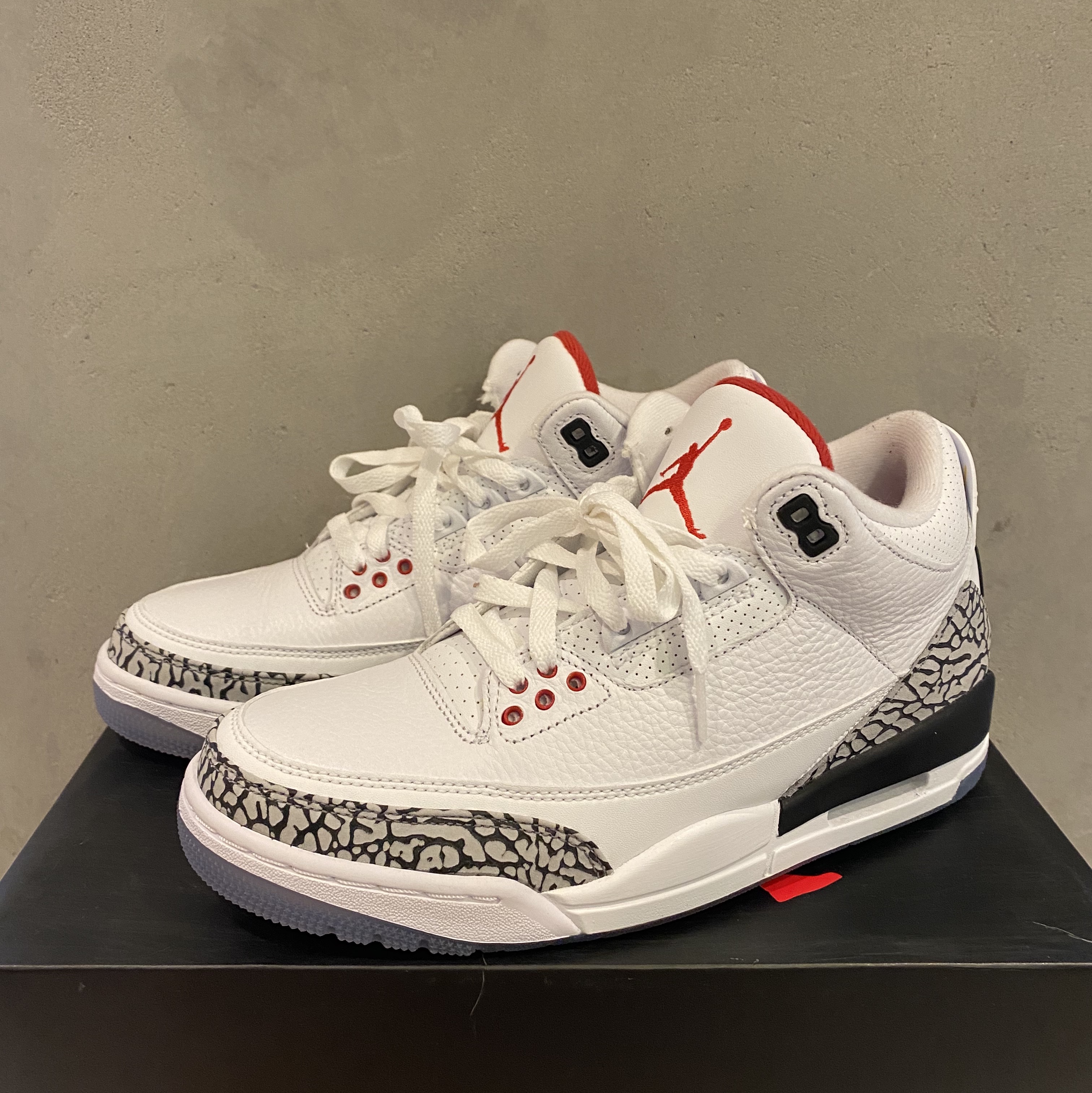 Jordan 3 Retro Free Throw Line White Cement 착용 스타일 - 2