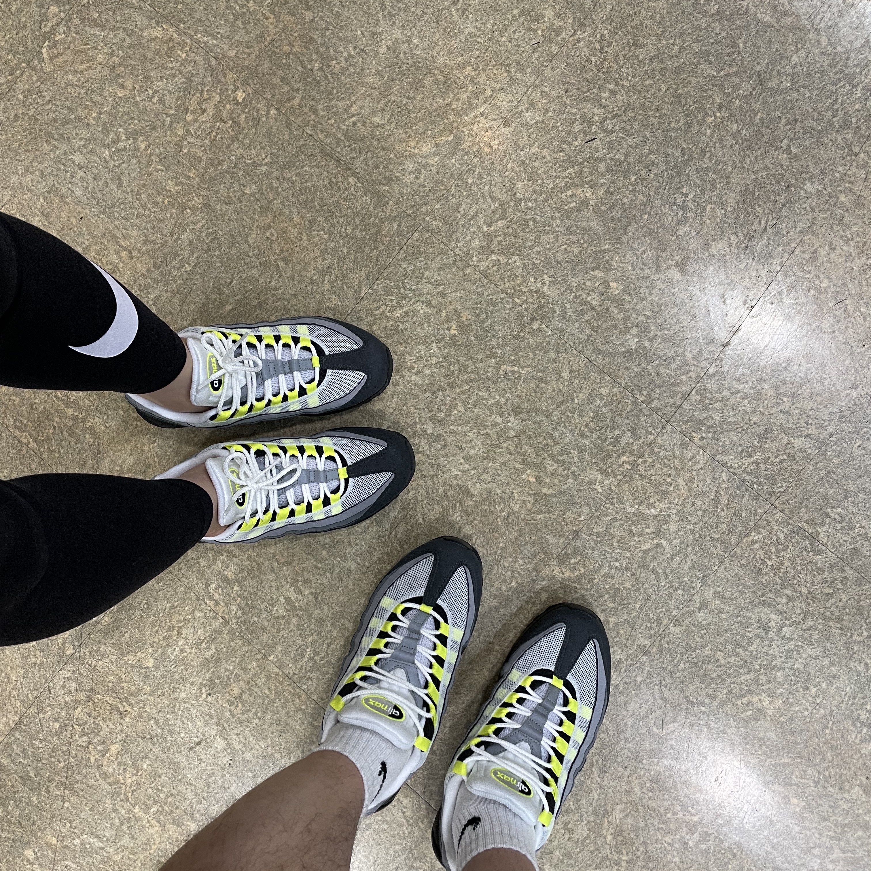 Nike Air Max 95 OG Neon Yellow 2020 착용 스타일