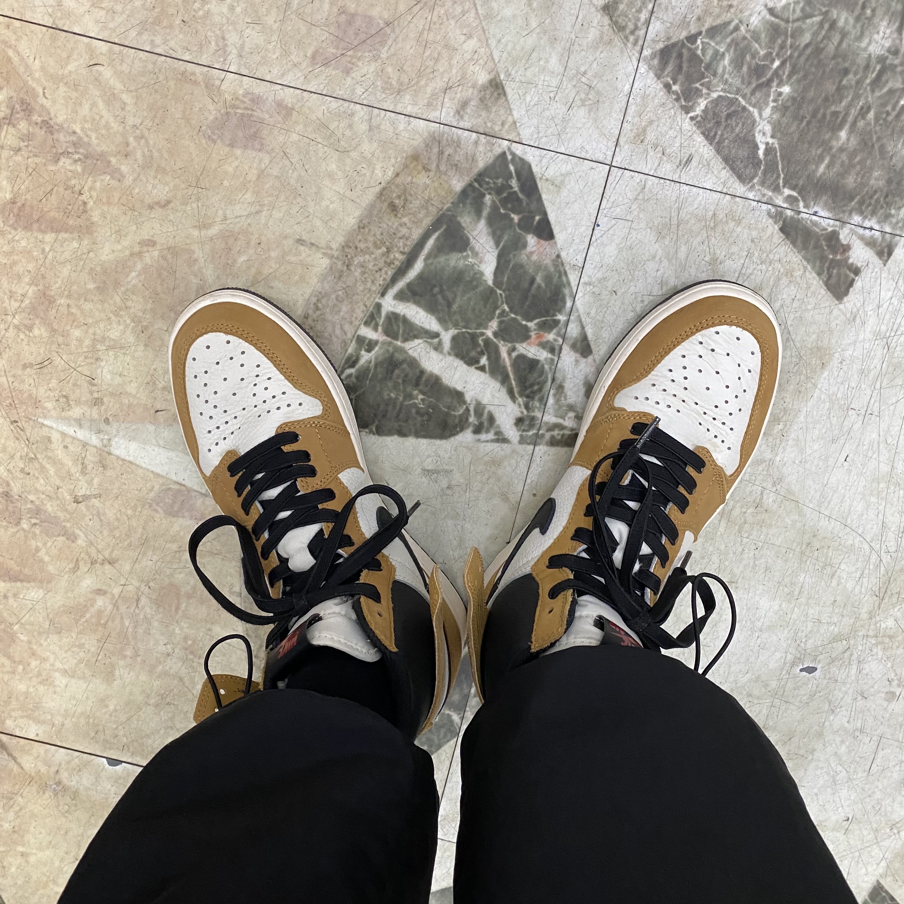 Jordan 1 Retro High Rookie of the Year 착용 스타일