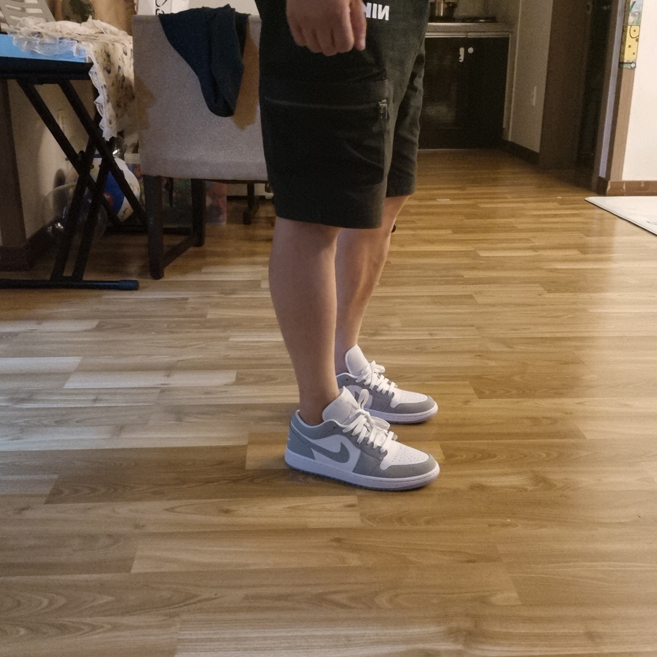 (W) Jordan 1 Low White Wolf Grey 착용 스타일