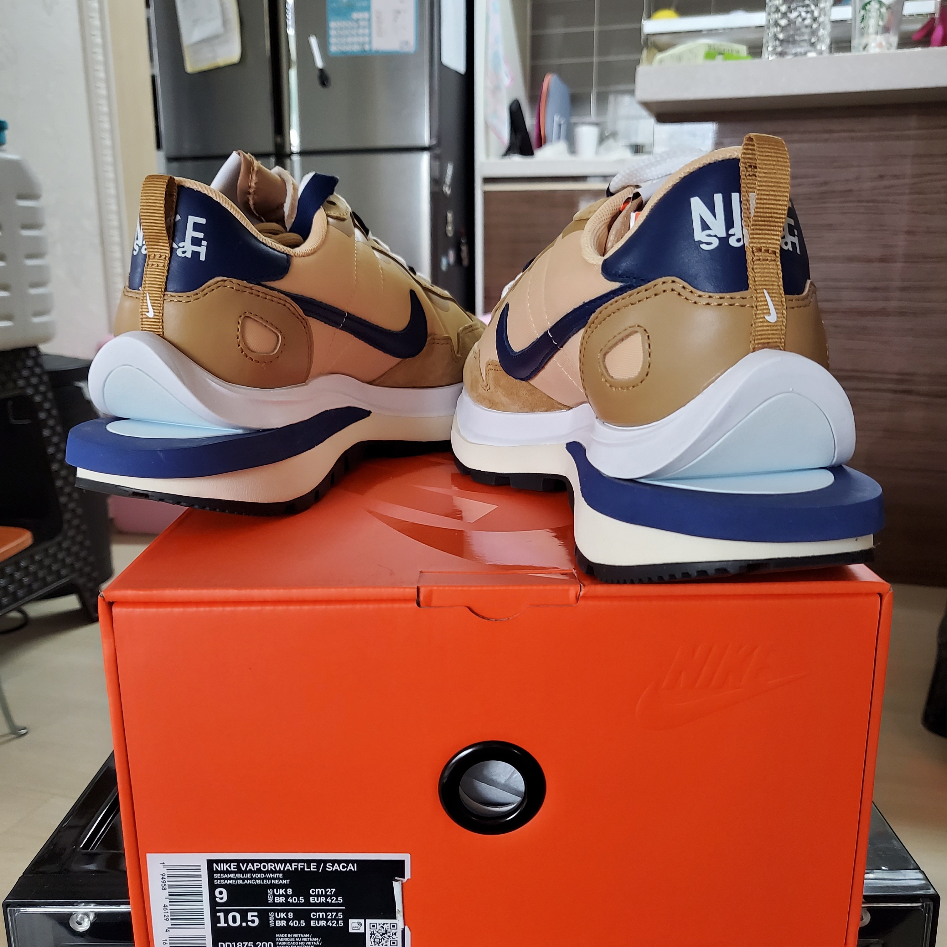 Nike x Sacai VaporWaffle Sesame and Blue Void 착용 스타일 - 2