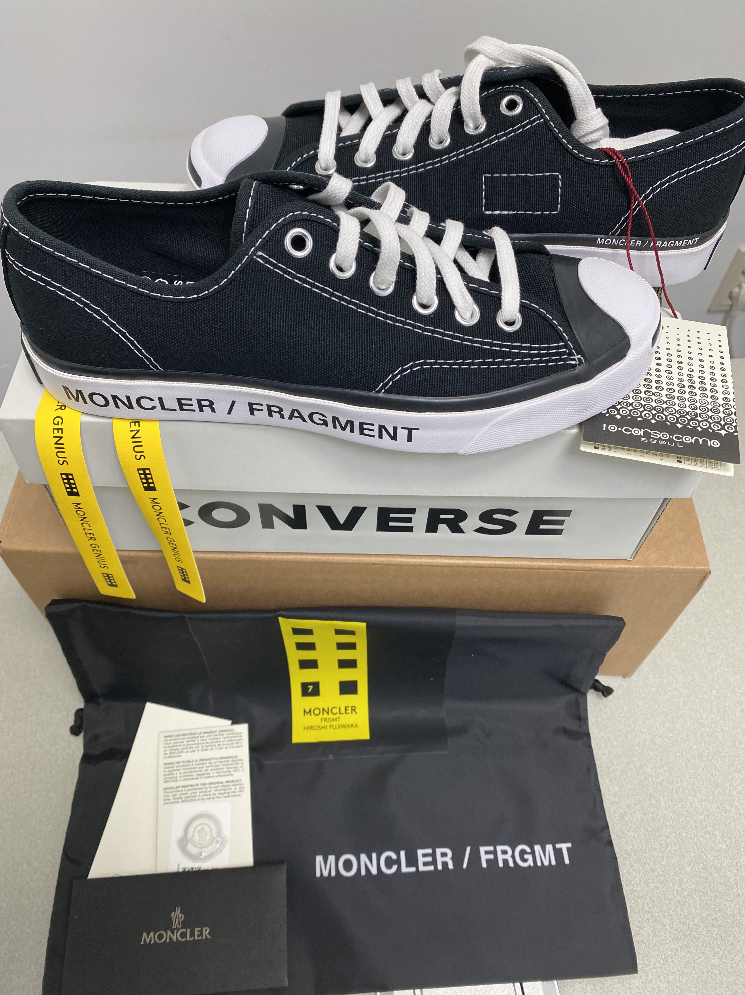 Converse x Moncler x Fragment Jack Purcell Fraylor II Black 착용 스타일 - 2
