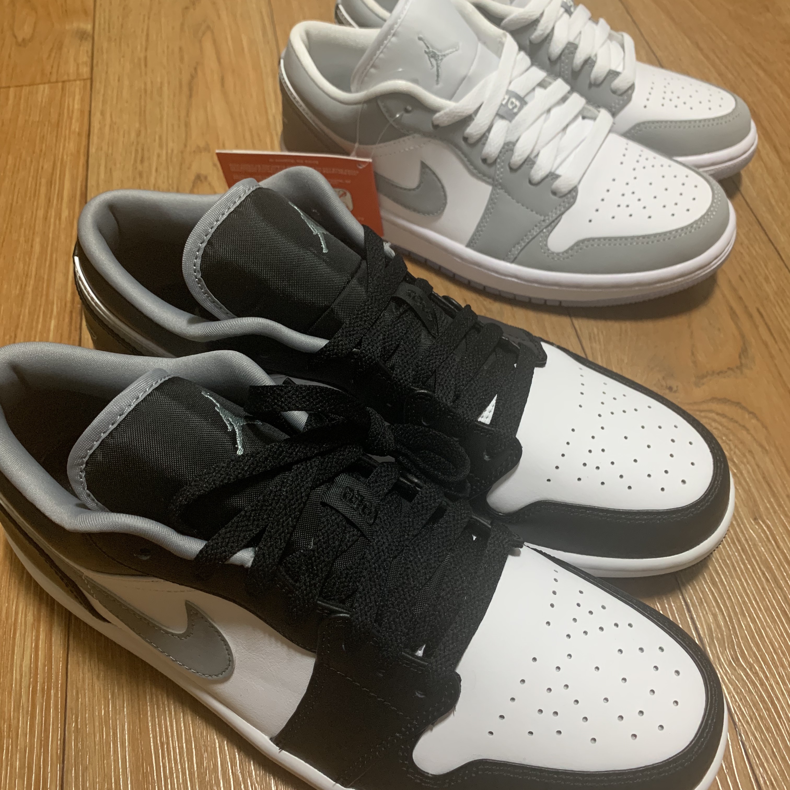 (W) Jordan 1 Low White Wolf Grey, Jordan 1 Low Black Particle Grey 착용 스타일