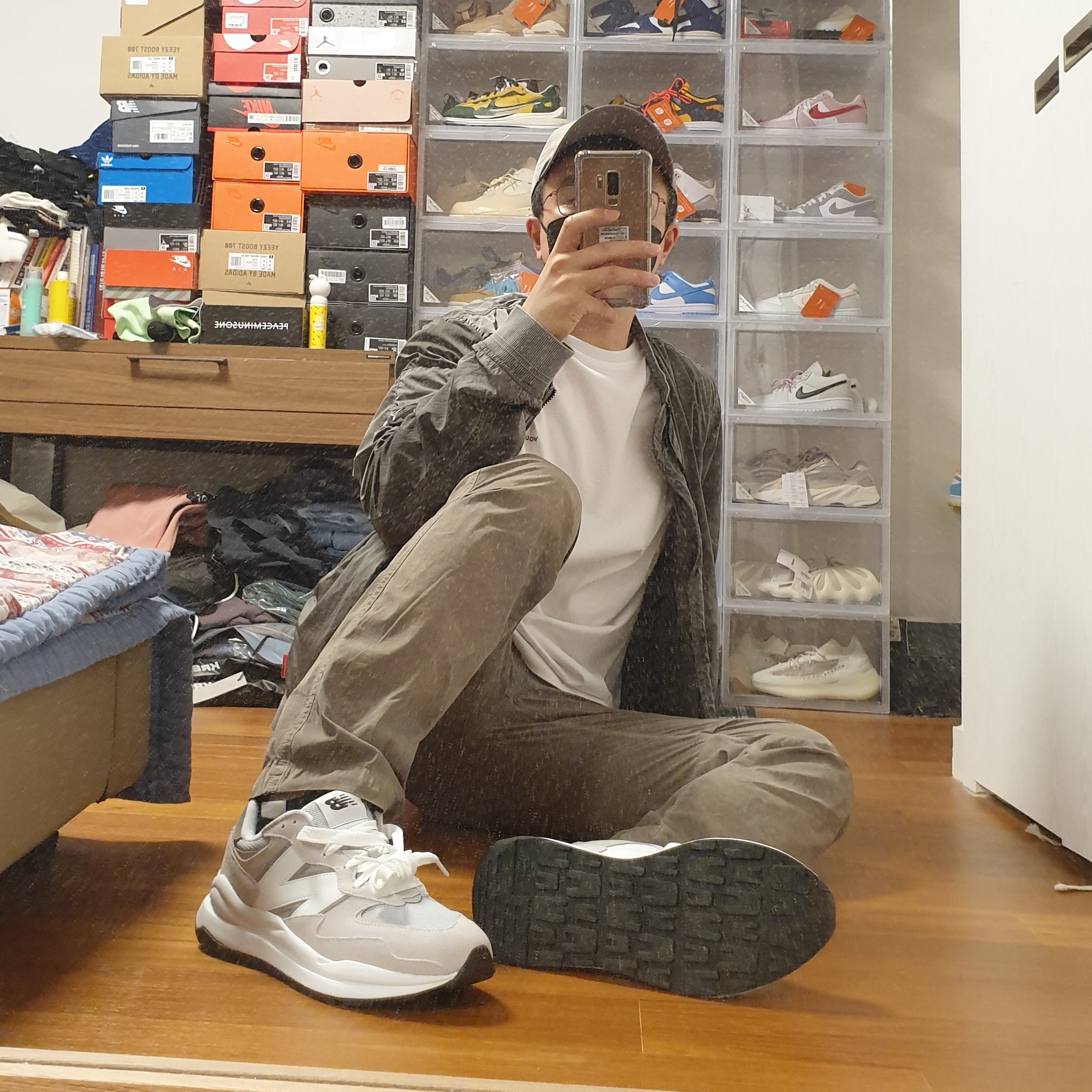 New Balance 5740 Dove Grey White 착용 스타일 - 4
