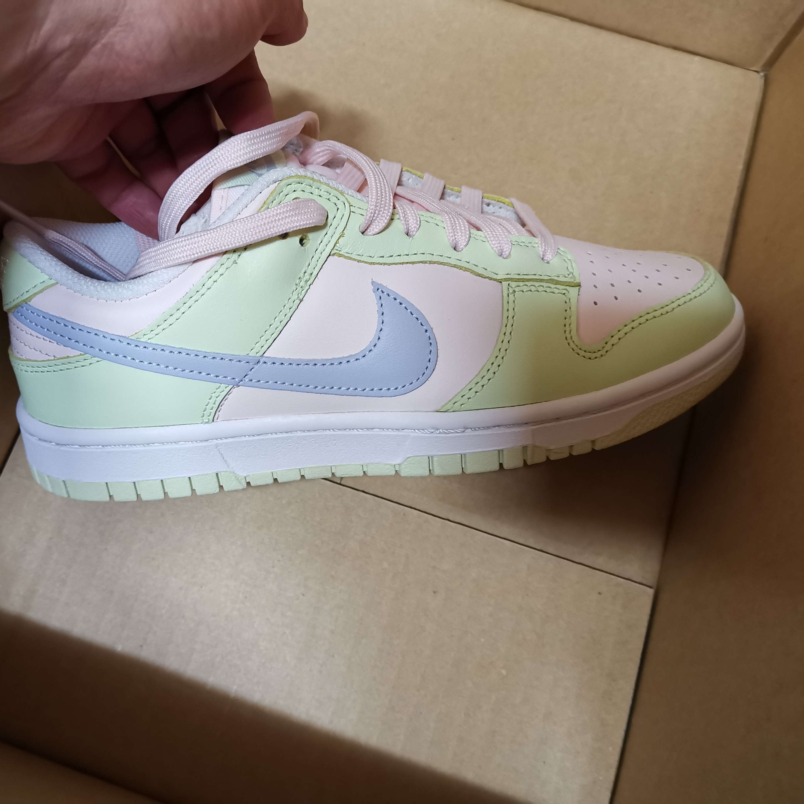 (W) Nike Dunk Low Light Soft Pink 착용 스타일