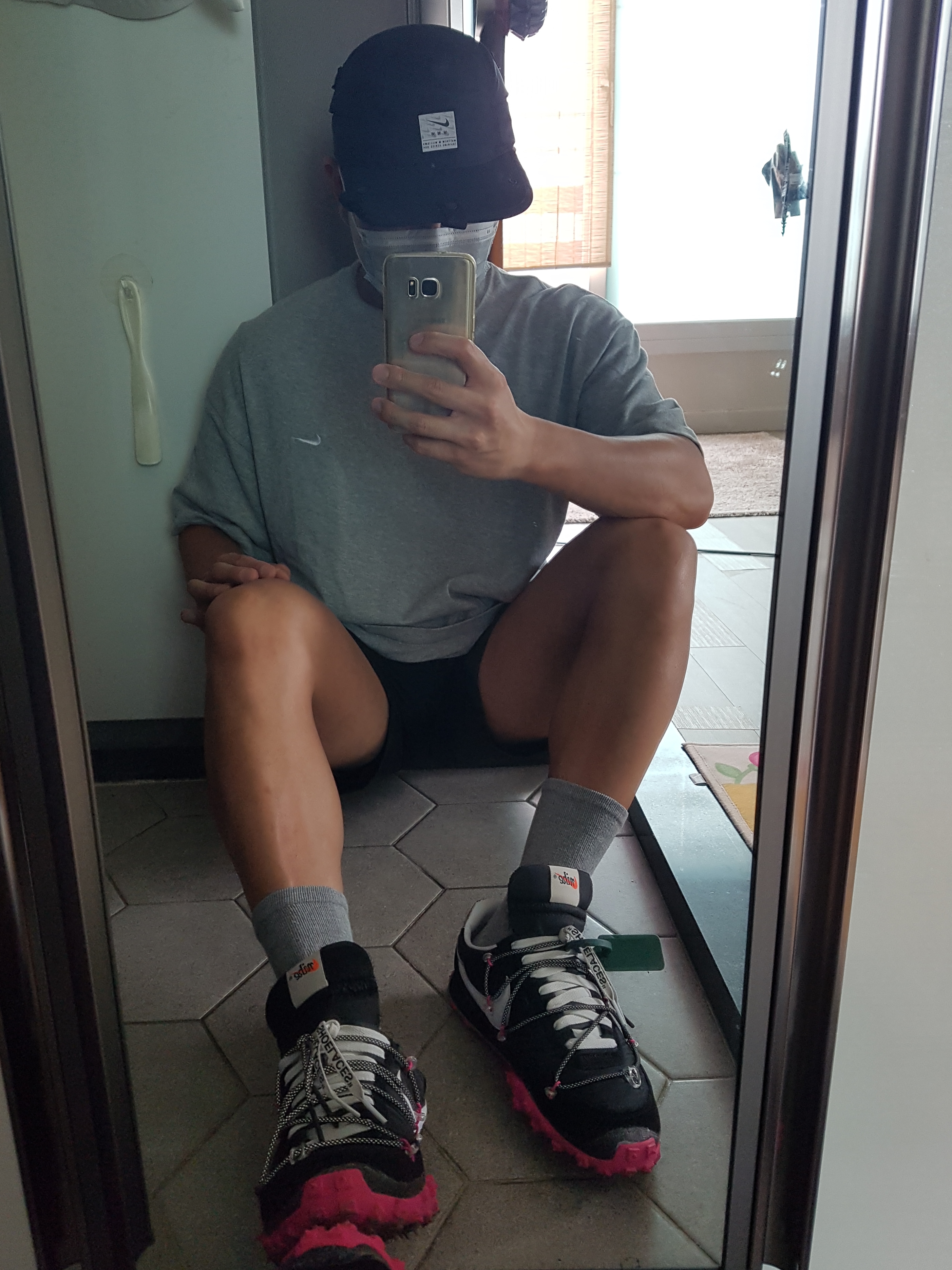 Nike x Matthew M Williams NRG AW84 Cap Black, Nike NRG Solo Swoosh T-Shirt Dark Grey Heather - US/EU 착용 스타일