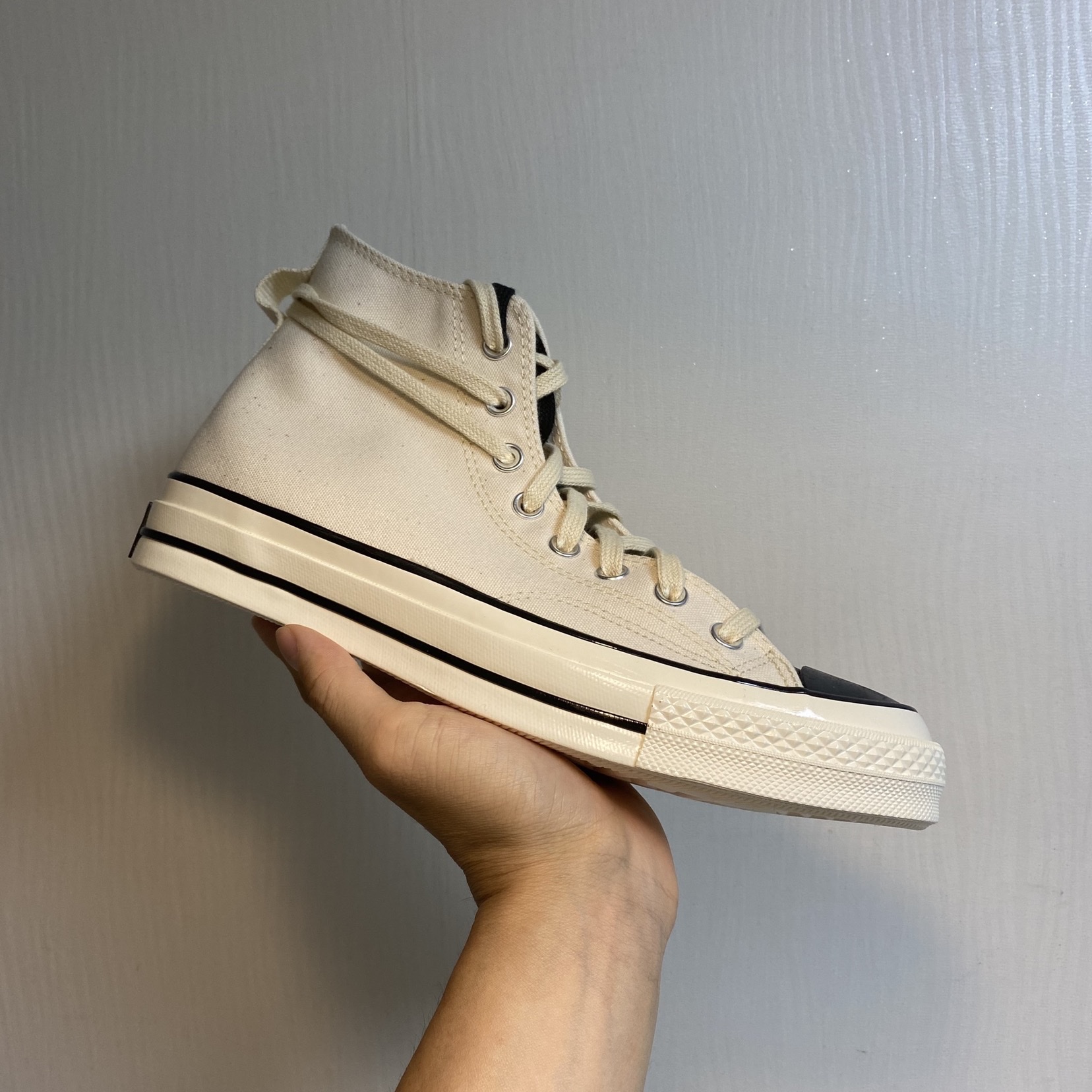Converse x Fear of God Essentials Chuck 70 Hi Natural 2020 착용 스타일 - 4