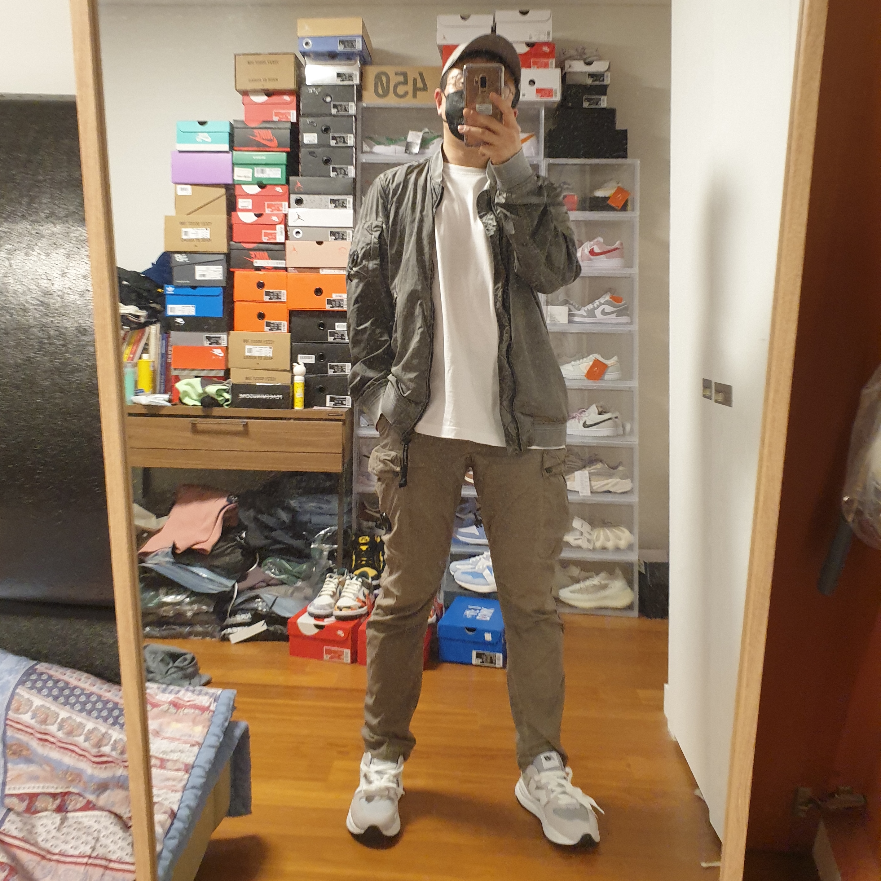 New Balance 5740 Dove Grey White 착용 스타일 - 2