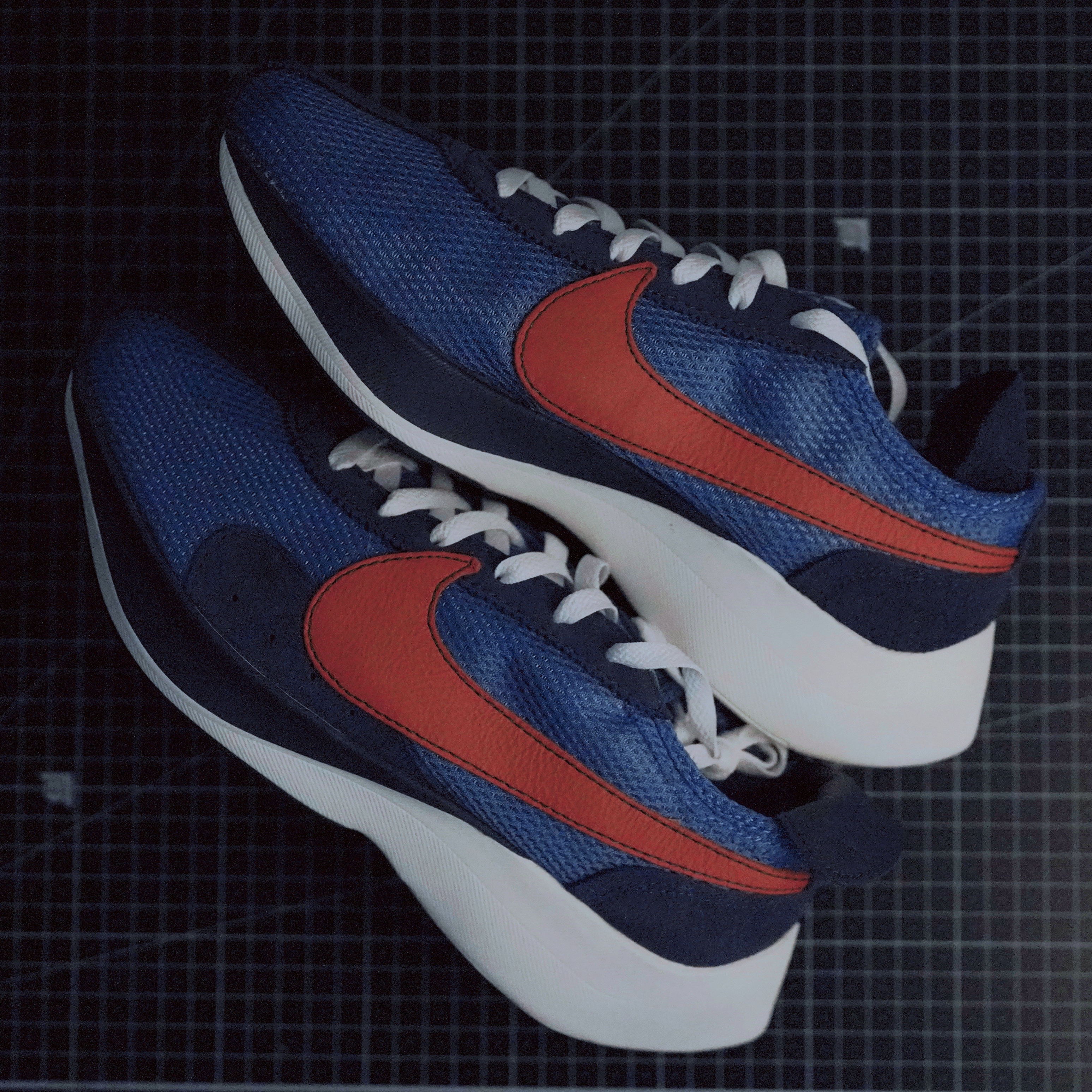Nike Moon Racer Mountain Blue Team Orange 착용 스타일