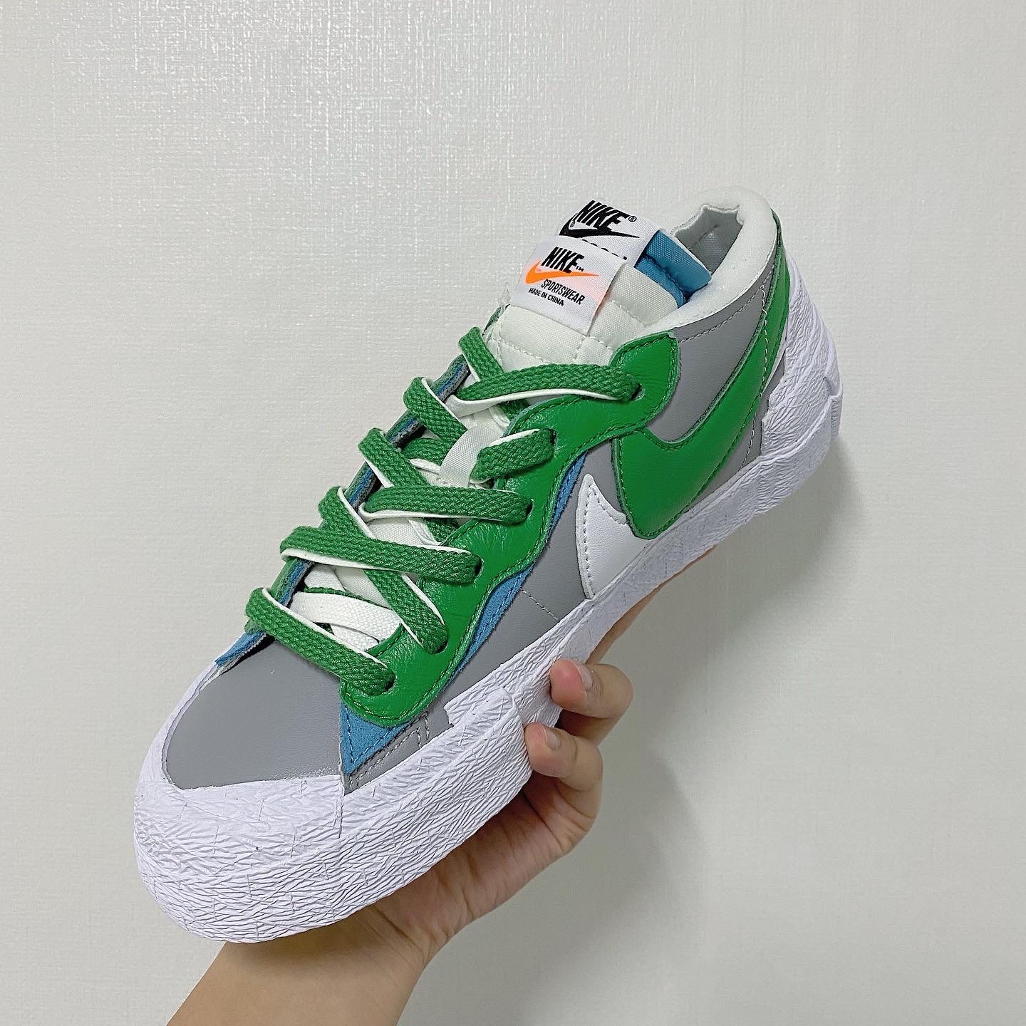 Nike x Sacai Blazer Low Classic Green 착용 스타일 - 2