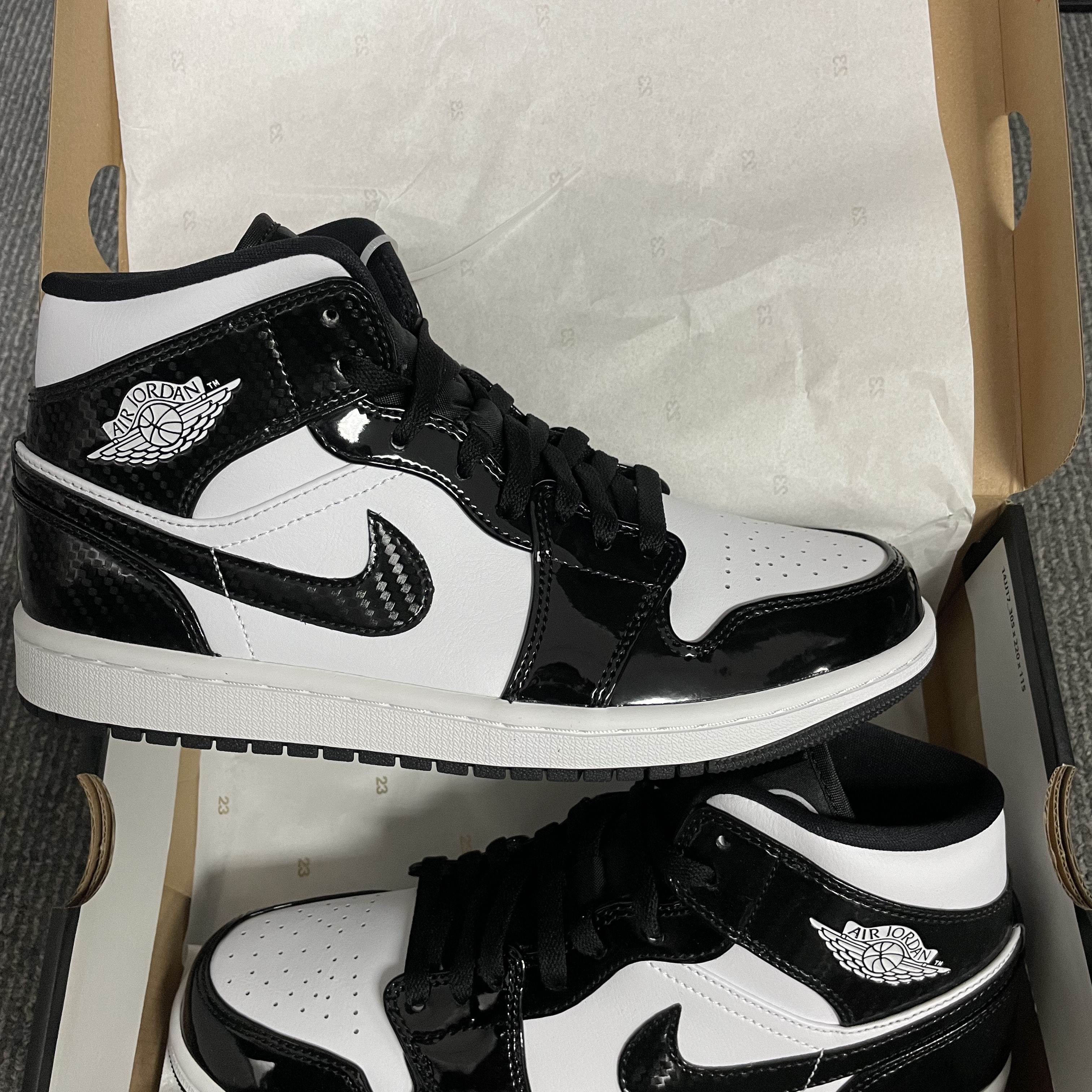 Jordan 1 Mid SE ASW Black 착용 스타일 - 1
