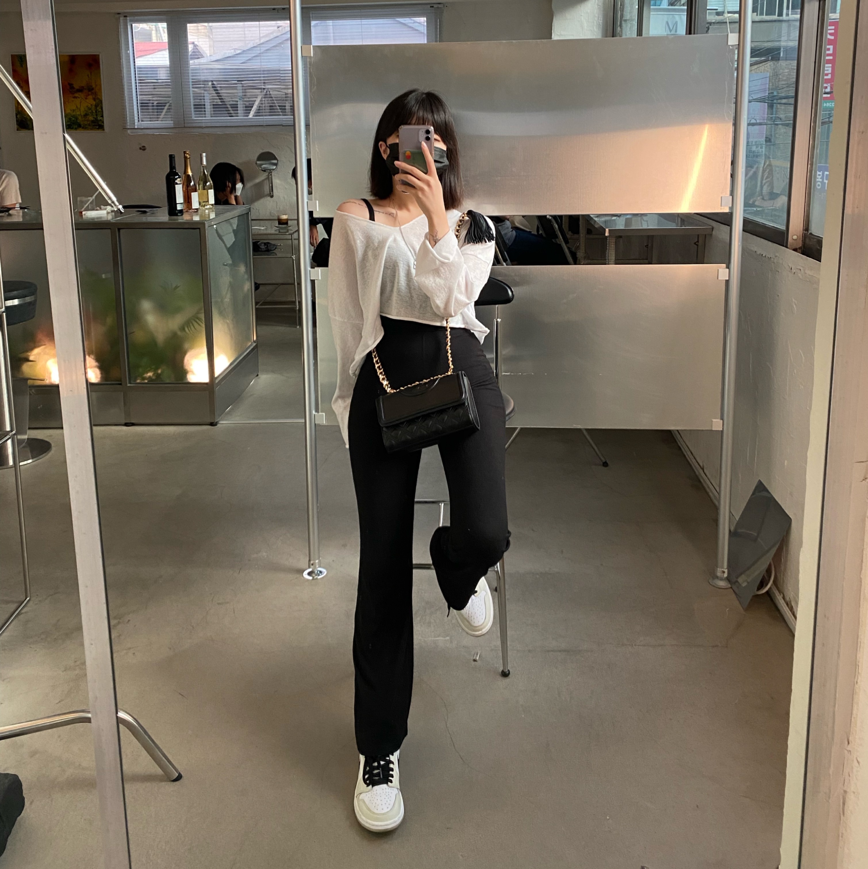(W) Jordan 1 Zoom Air CMFT Light Bone 착용 스타일