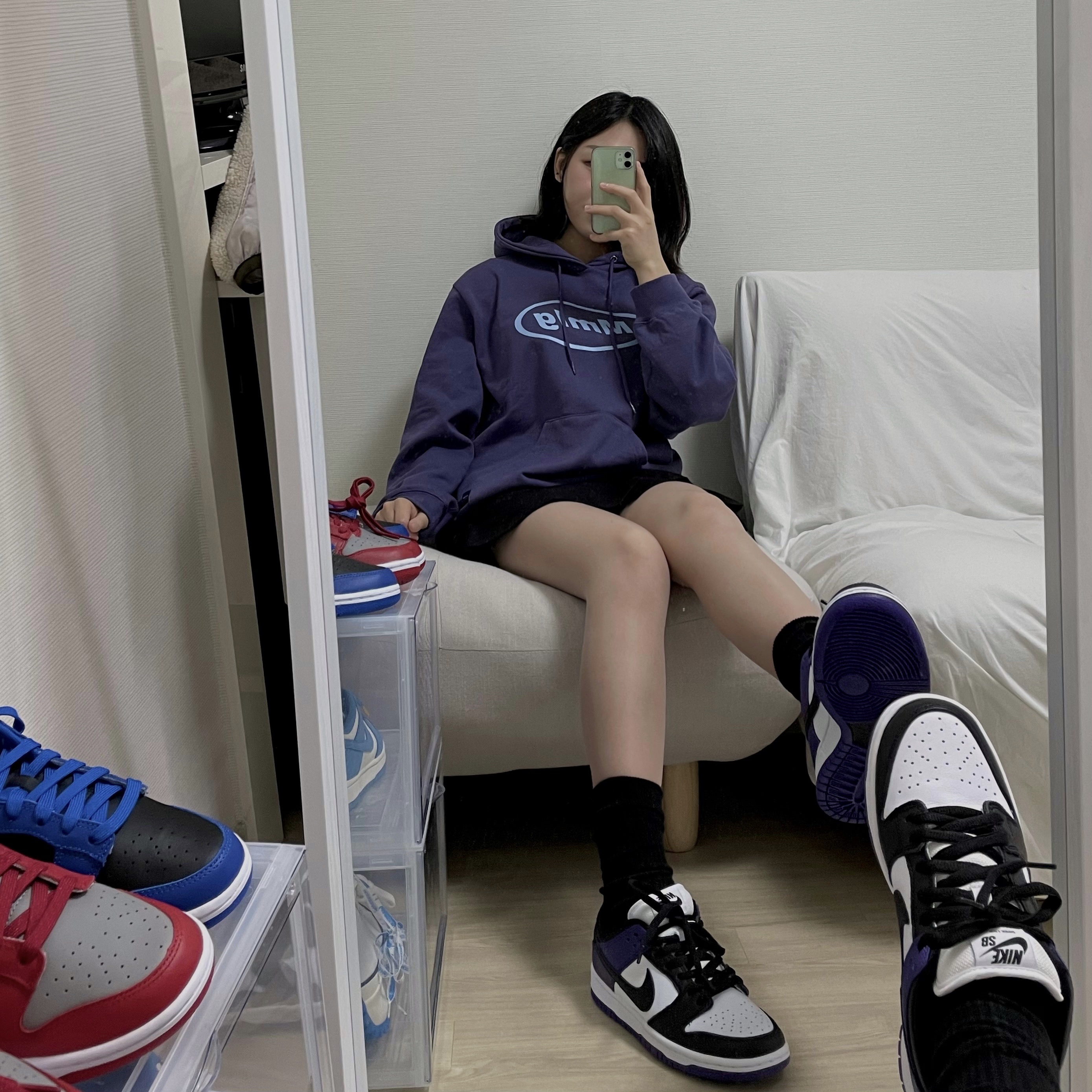 Nike SB Dunk Low Pro Court Purple 착용 스타일 - 1