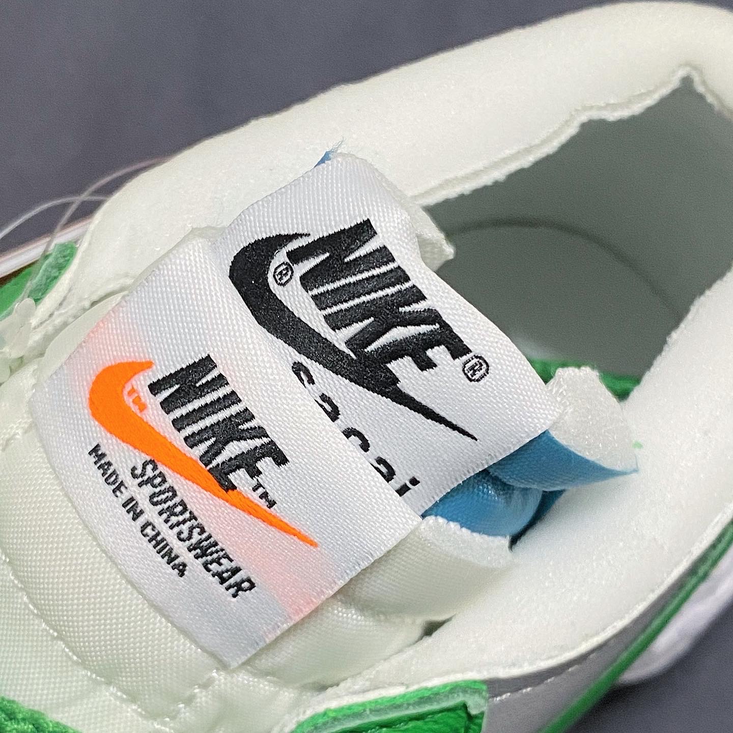 Nike x Sacai Blazer Low Classic Green 착용 스타일 - 1