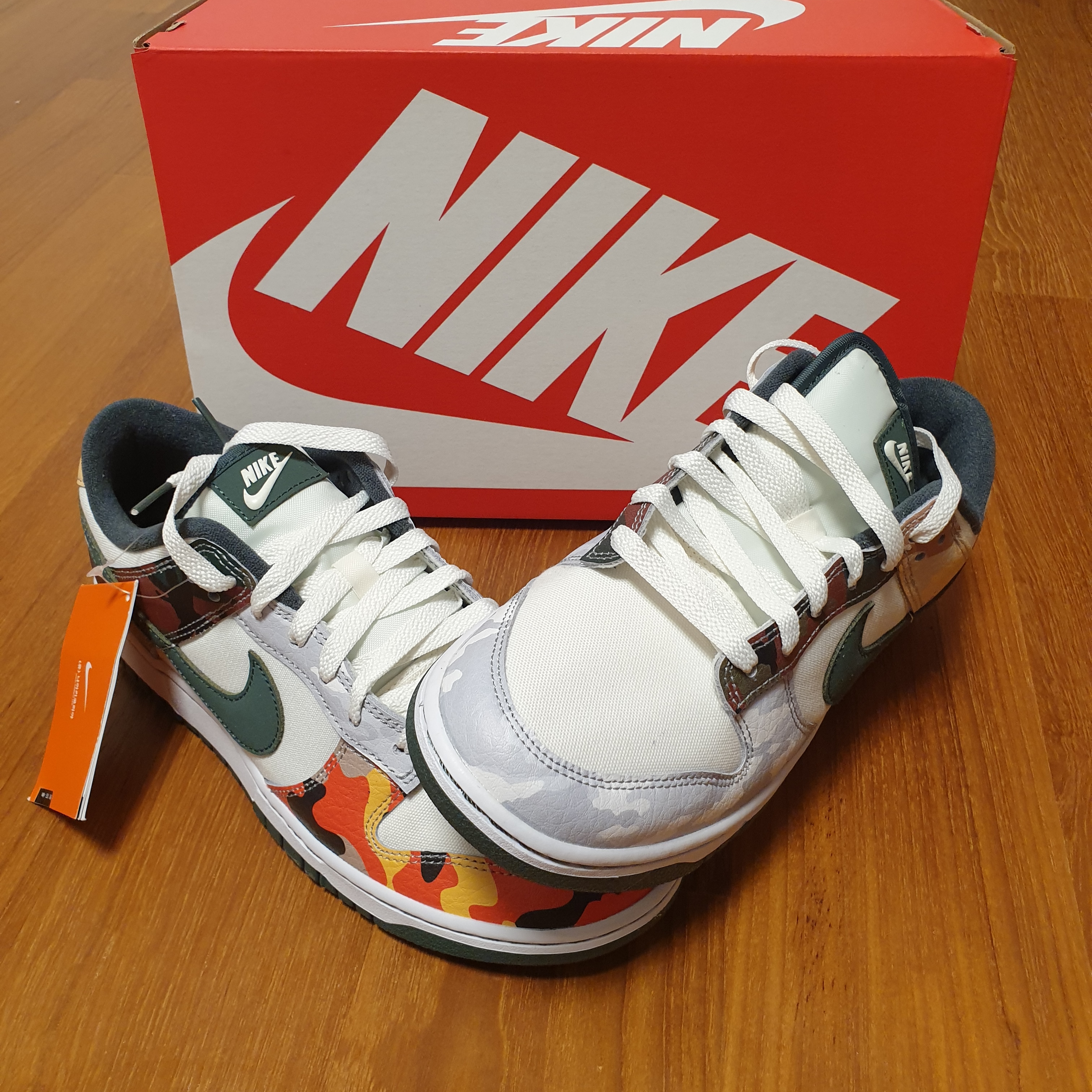 Nike Dunk Low SE Sail Multi Camo, (GS) Nike Dunk Low SE Sail Multi Camo 착용 스타일 - 2