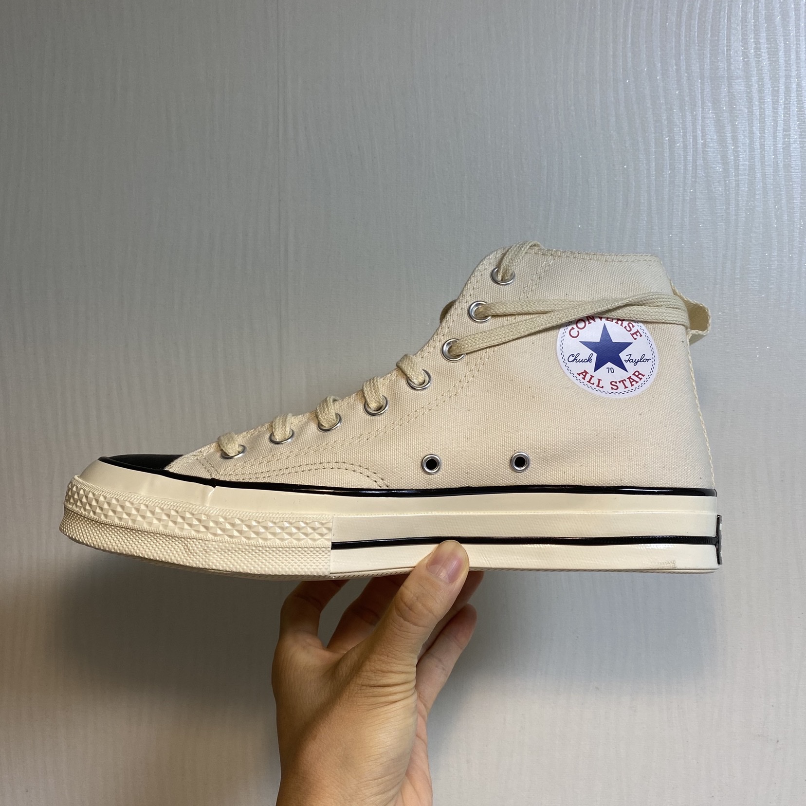 Converse x Fear of God Essentials Chuck 70 Hi Natural 2020 착용 스타일 - 3