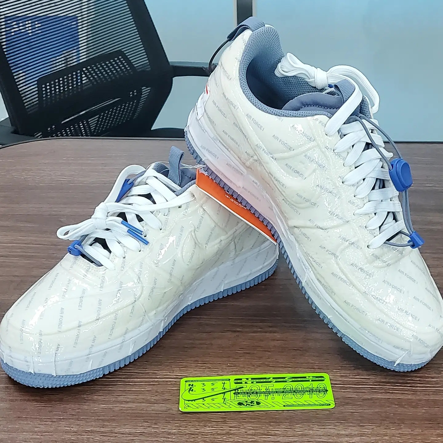 Nike Air Force 1 Low Experimental Postal Ghost 착용 스타일 - 1