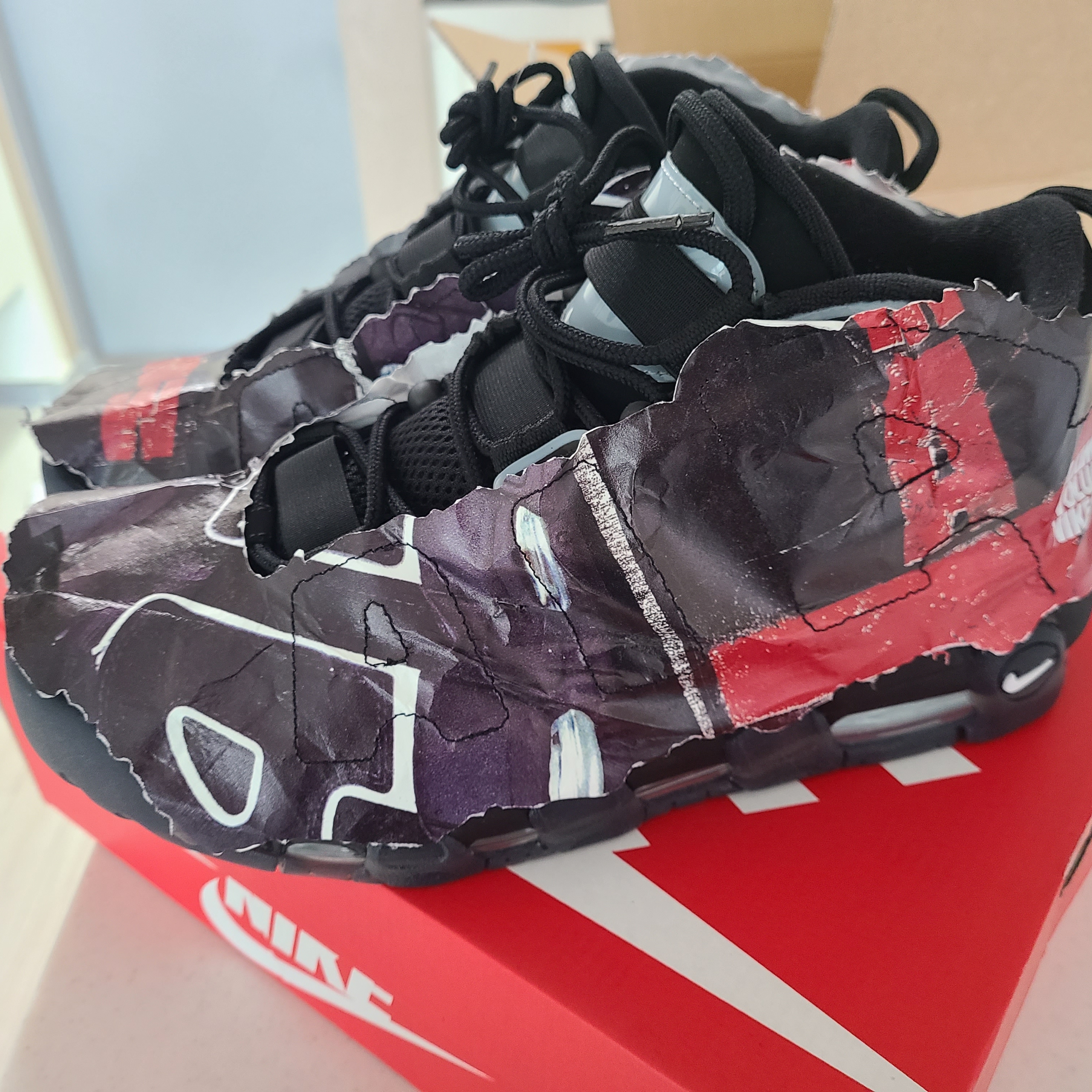 Nike Air More Uptempo 96 Maximum Volume 착용 스타일