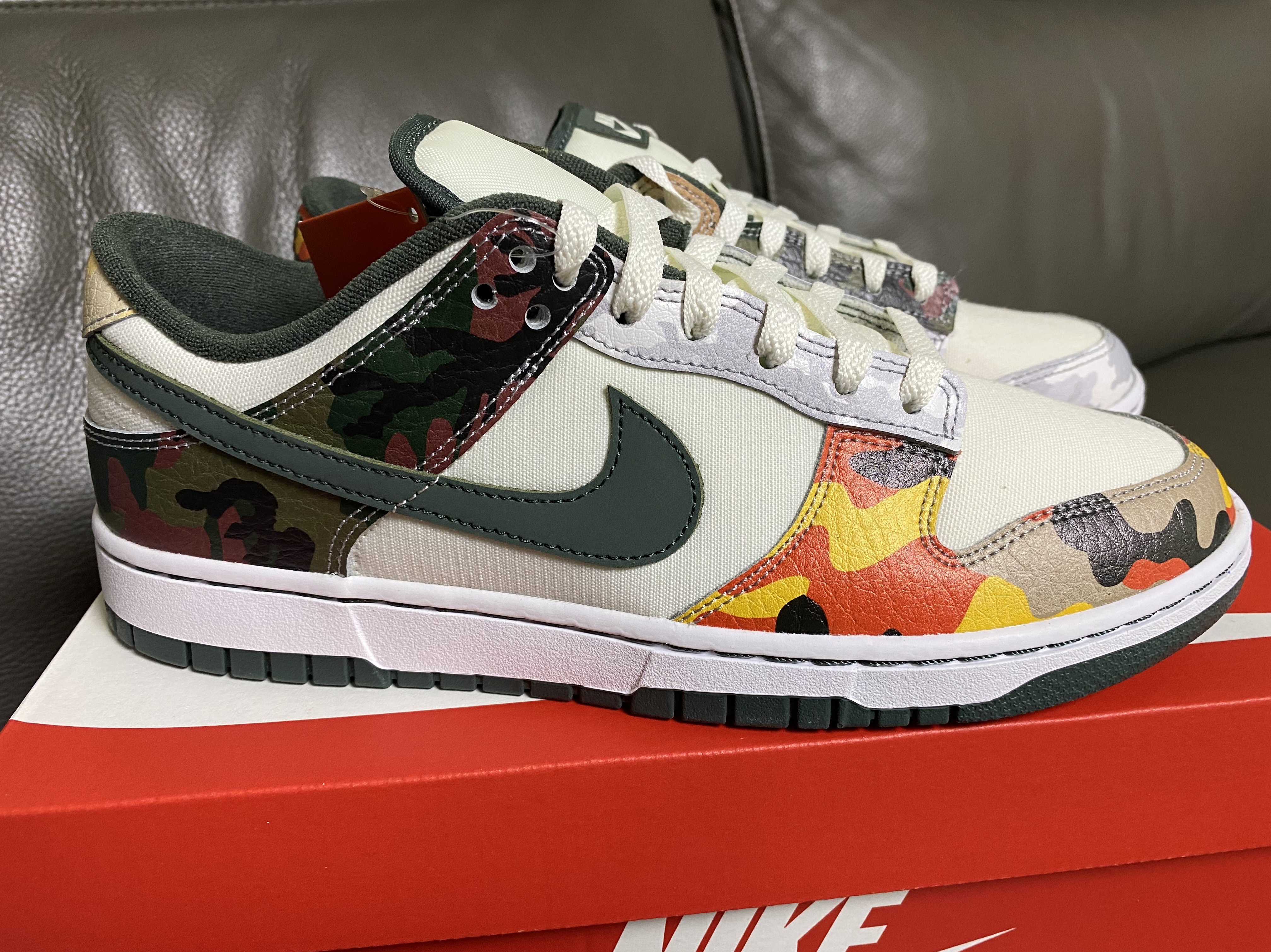 Nike Dunk Low SE Sail Multi Camo 착용 스타일