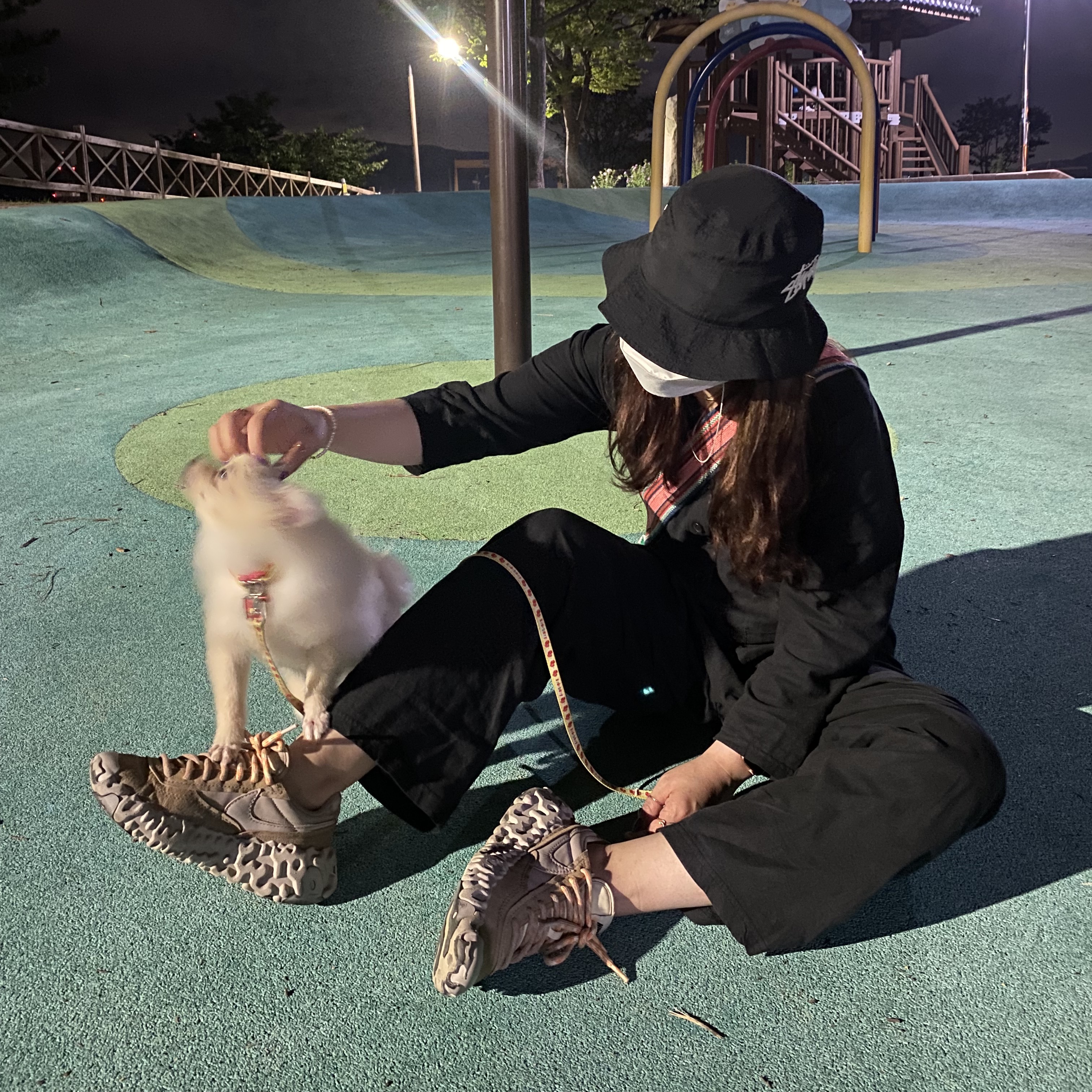 Nike x Stussy Bucket Hat Black 착용 스타일 - 4