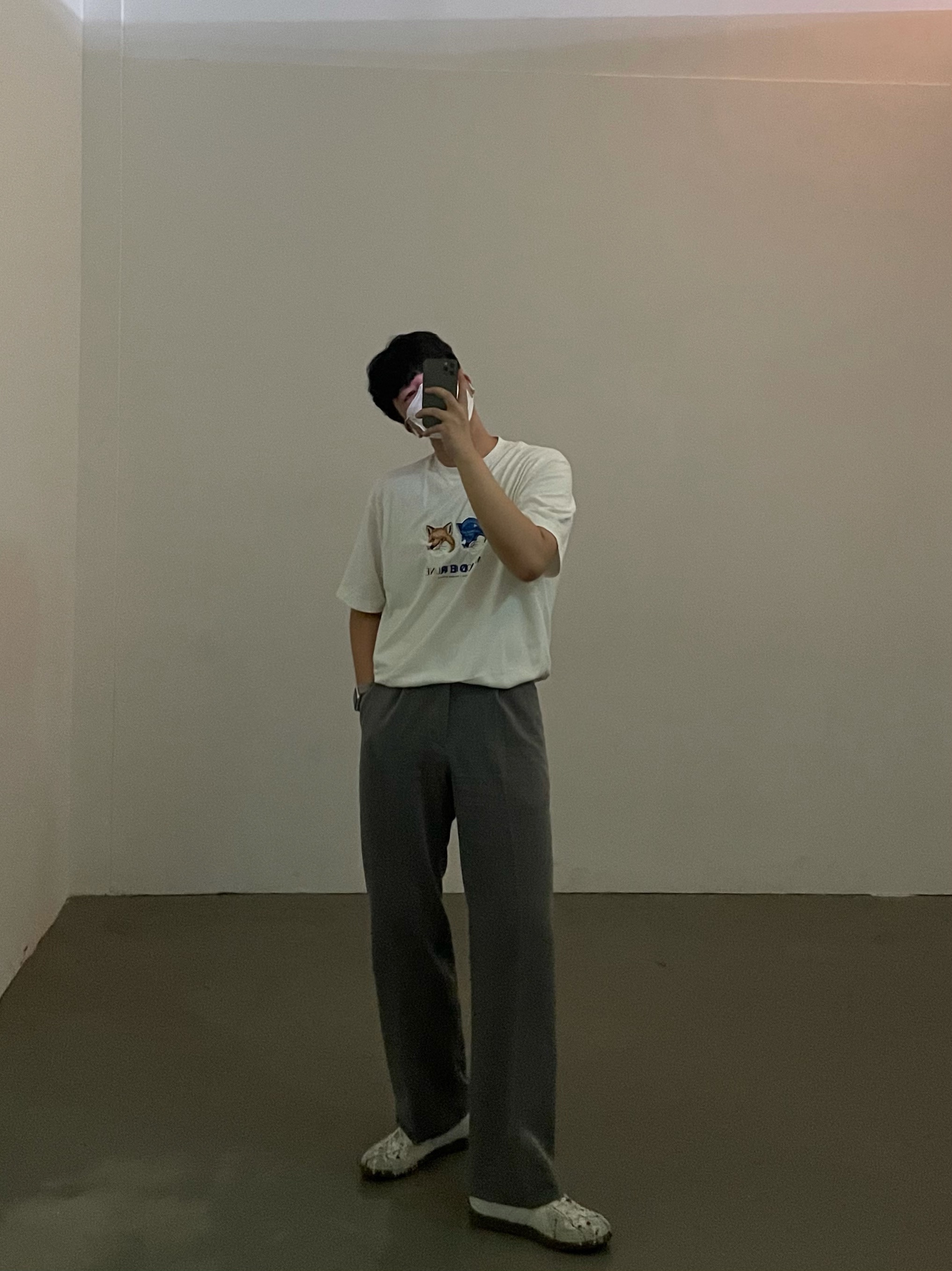 Maison Margiela Replica Paint Drop Sneakers 착용 스타일 - 1