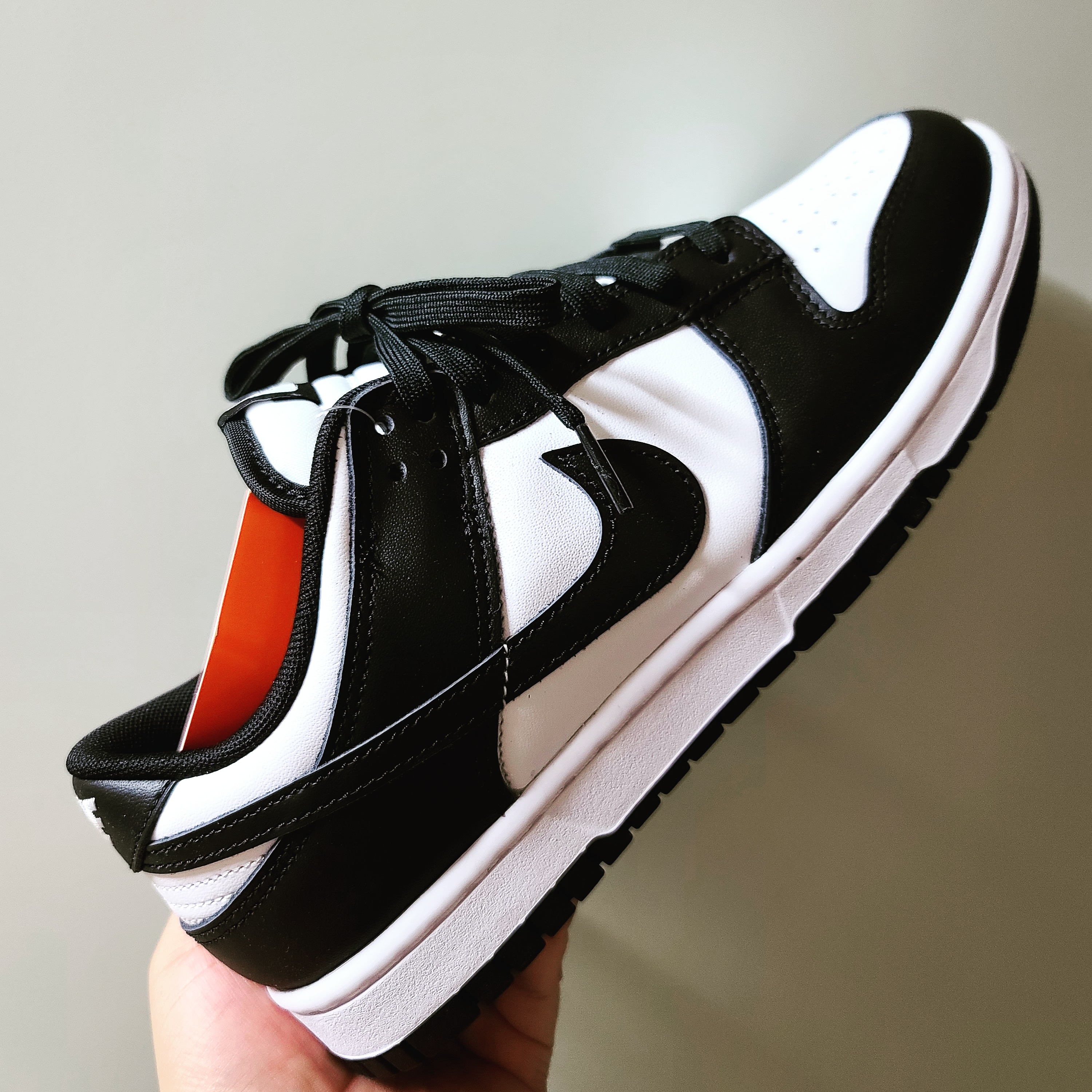 Nike Dunk Low Retro Black 착용 스타일