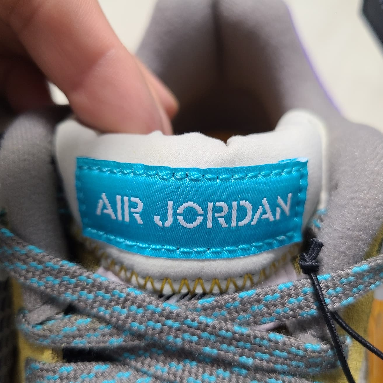 Jordan 4 x Union Retro SP Desert Moss 착용 스타일 - 3