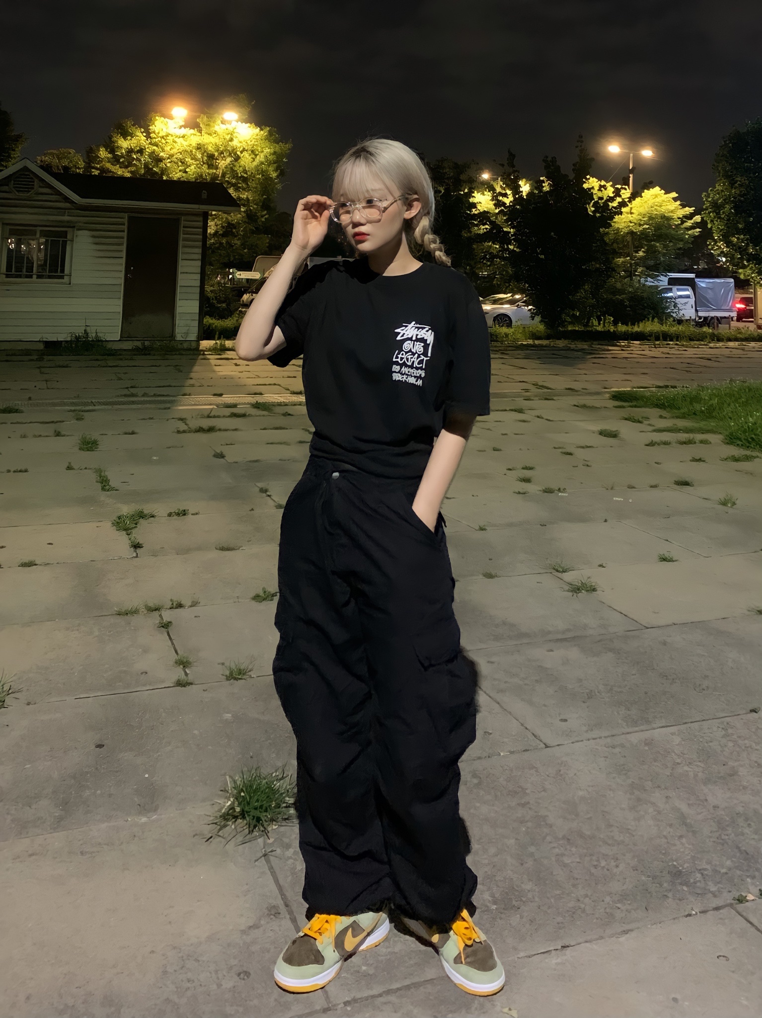 Stussy x Our Legacy Surfman T-Shirt Black - 21SS, Nike Dunk Low SE Dusty Olive 착용 스타일