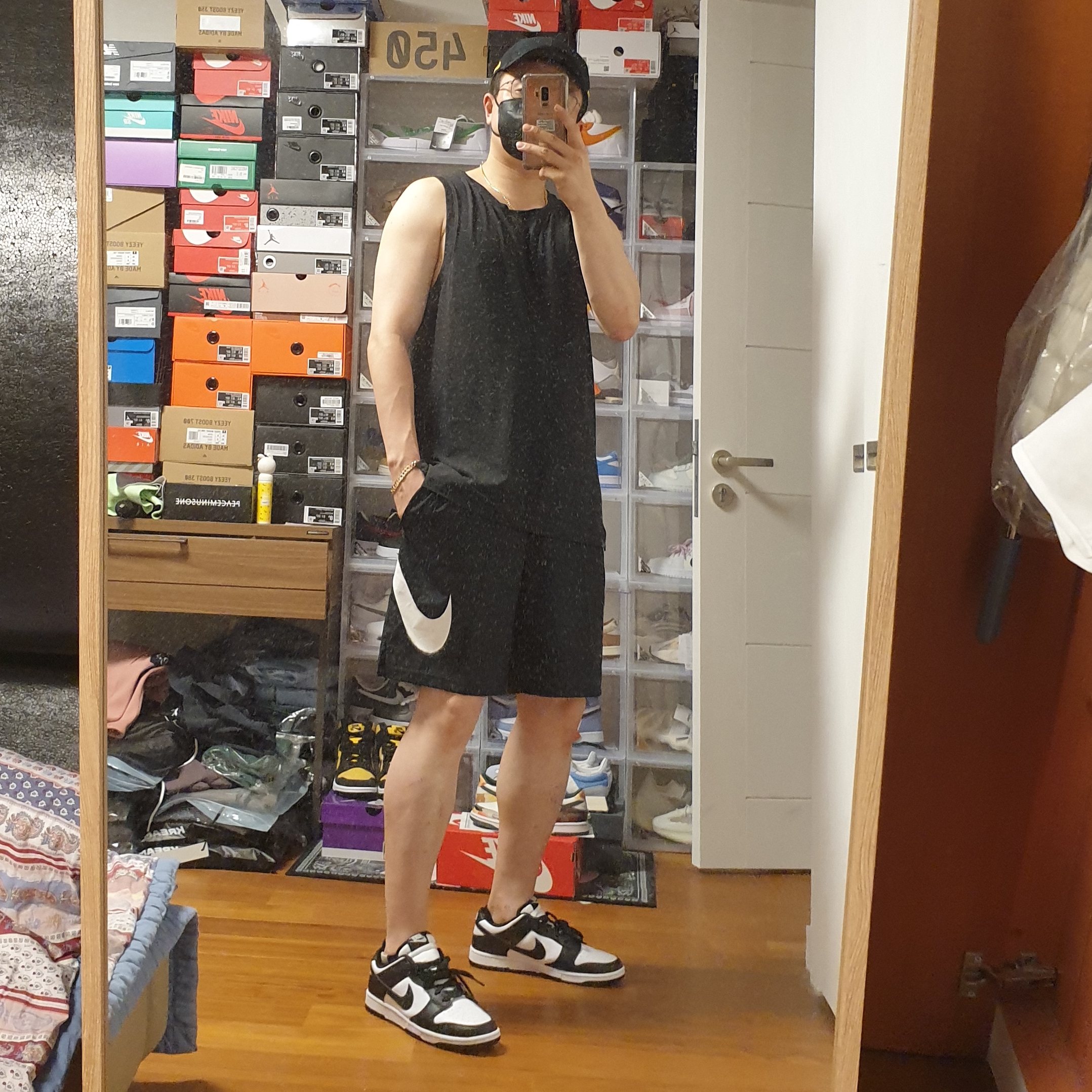 Nike Dunk Low Retro Black 착용 스타일 - 1