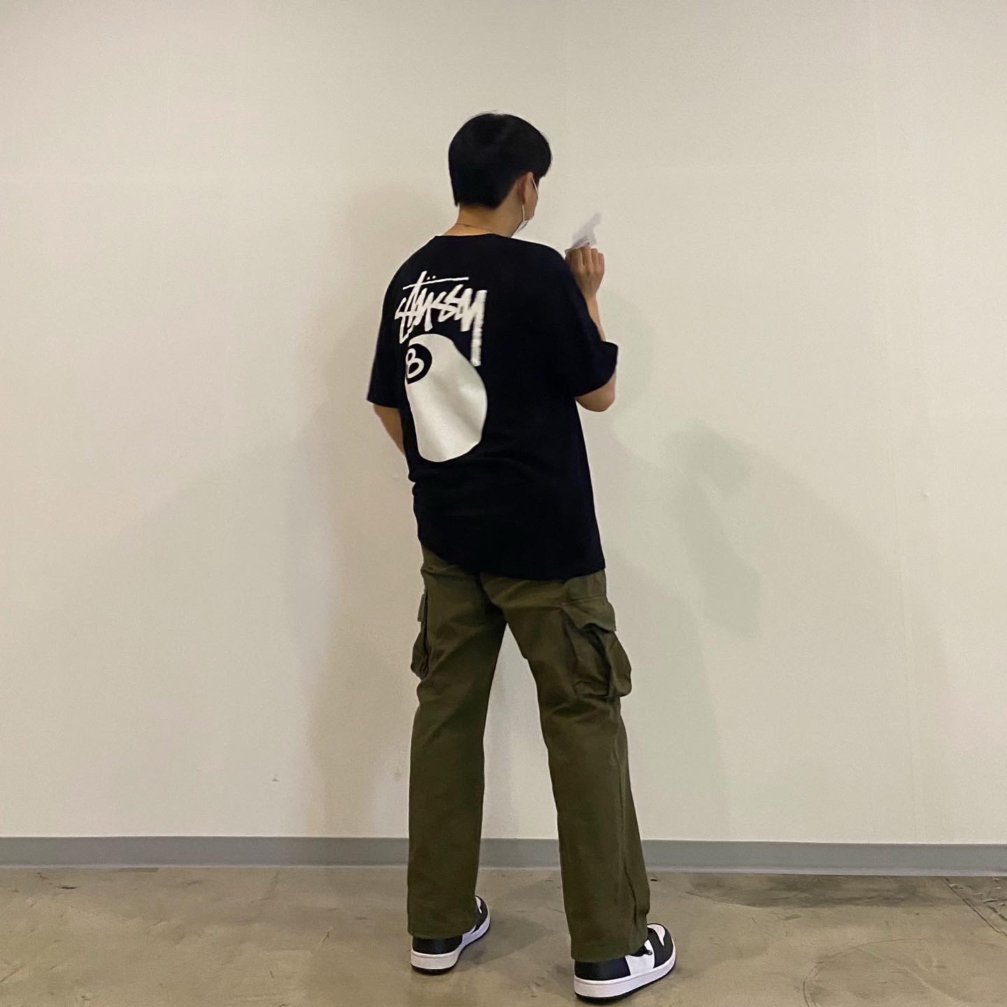 Stussy 8 Ball T-Shirt Black - 21SS, Jordan 1 Retro High OG Black White 2014 착용 스타일 - 2