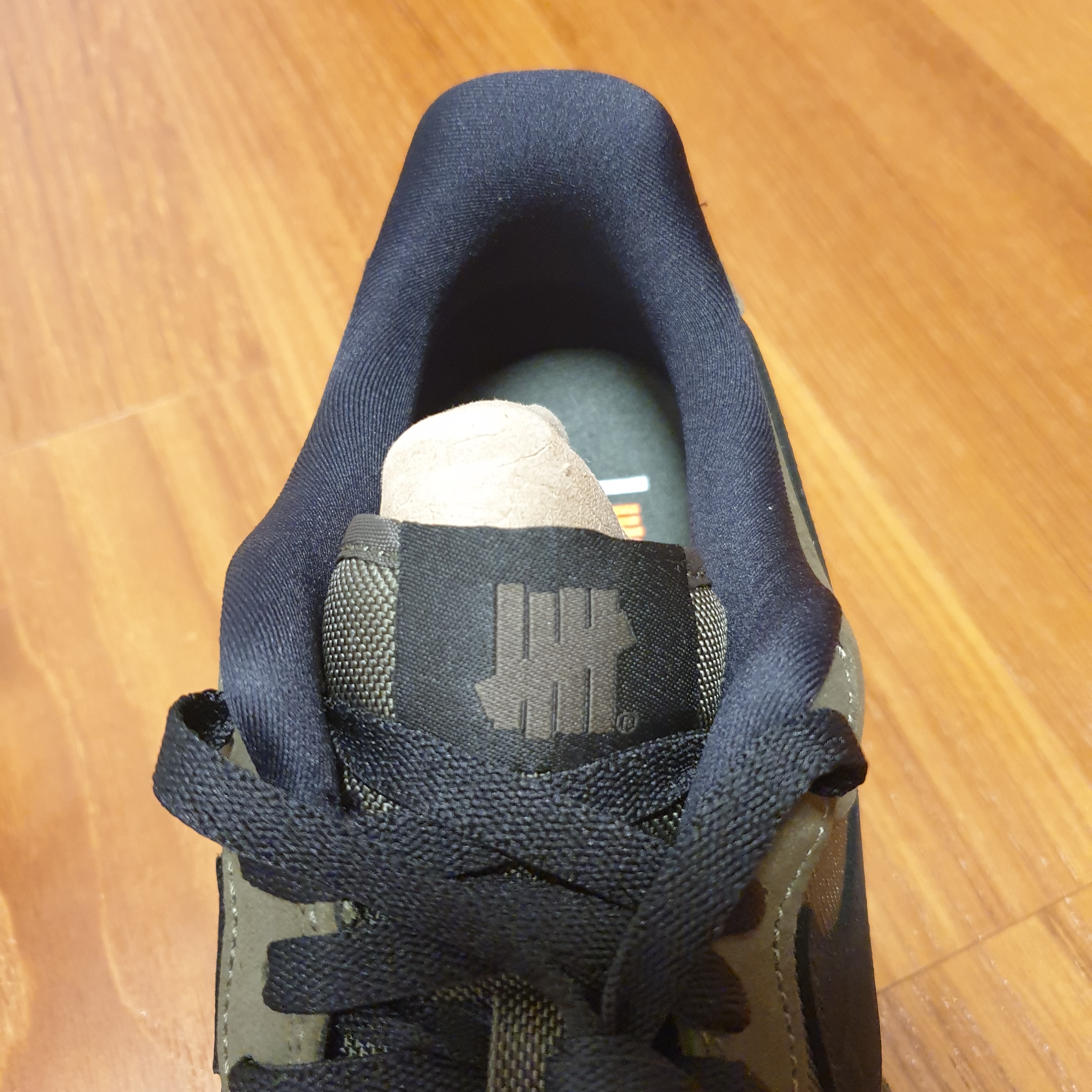 Nike x Undefeated Air Force 1 Low SP Ballistic 착용 스타일 - 4