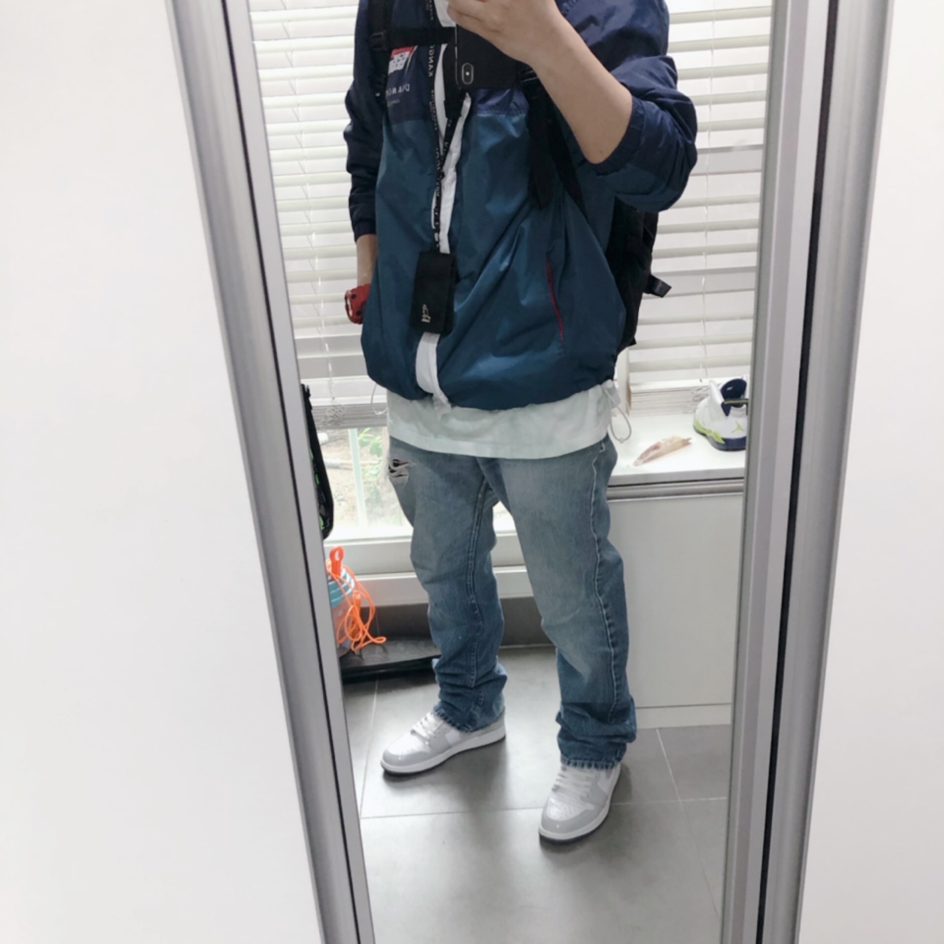Jordan 1 Retro High Zoom White Racer Blue 착용 스타일