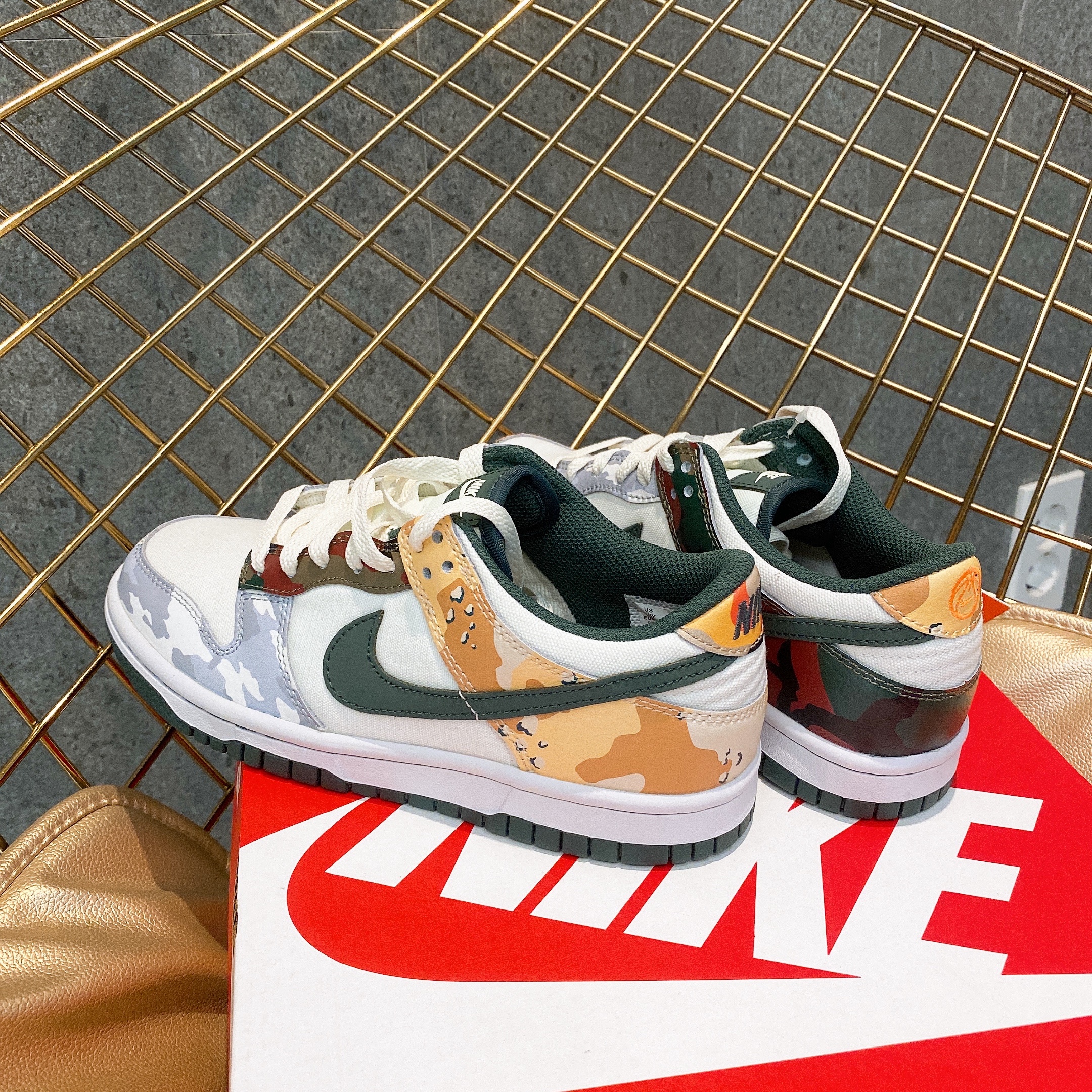 (GS) Nike Dunk Low SE Sail Multi Camo 착용 스타일 - 4