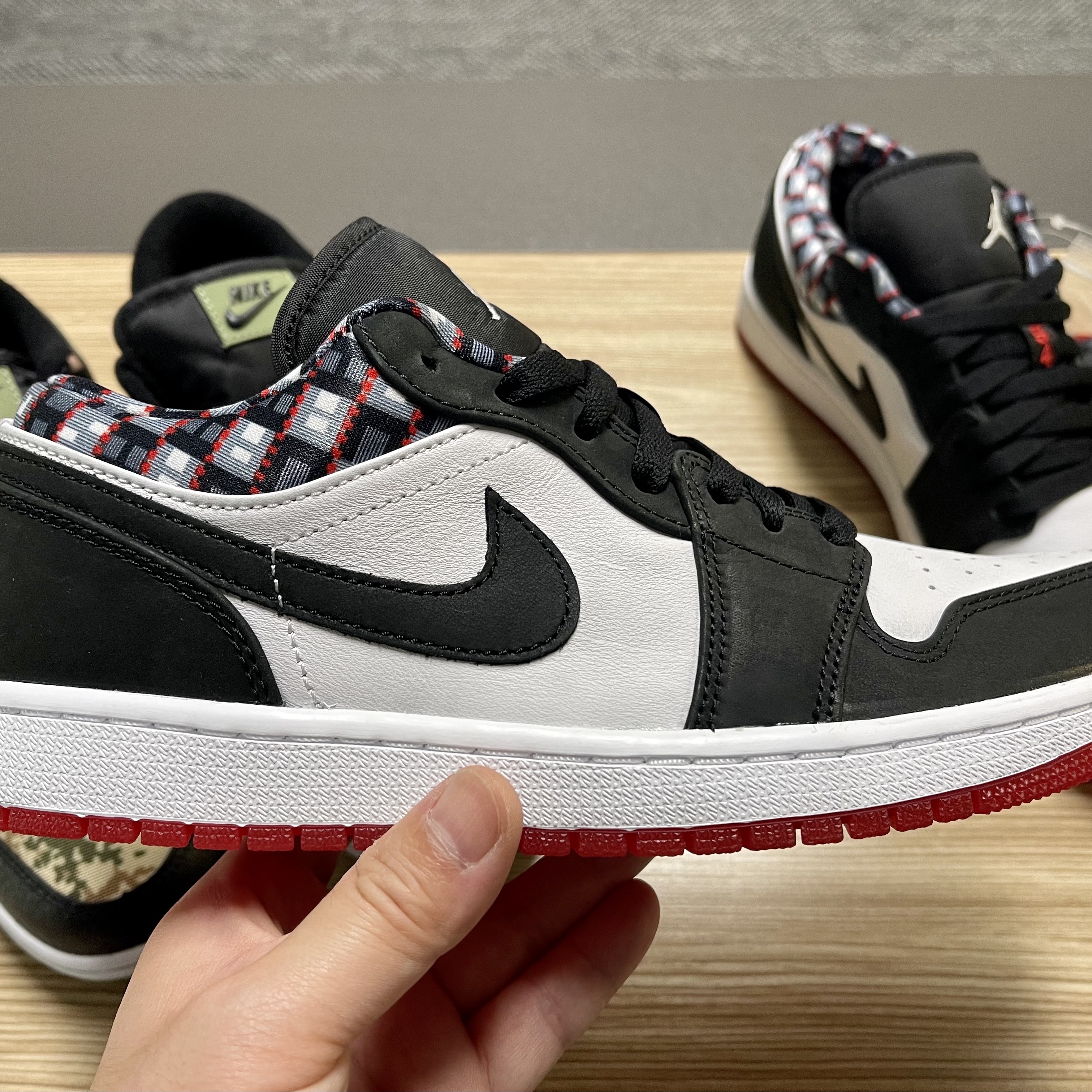 Jordan 1 Low Quai 54 2021, Nike Dunk Low SE Black Multi Camo 착용 스타일 - 2