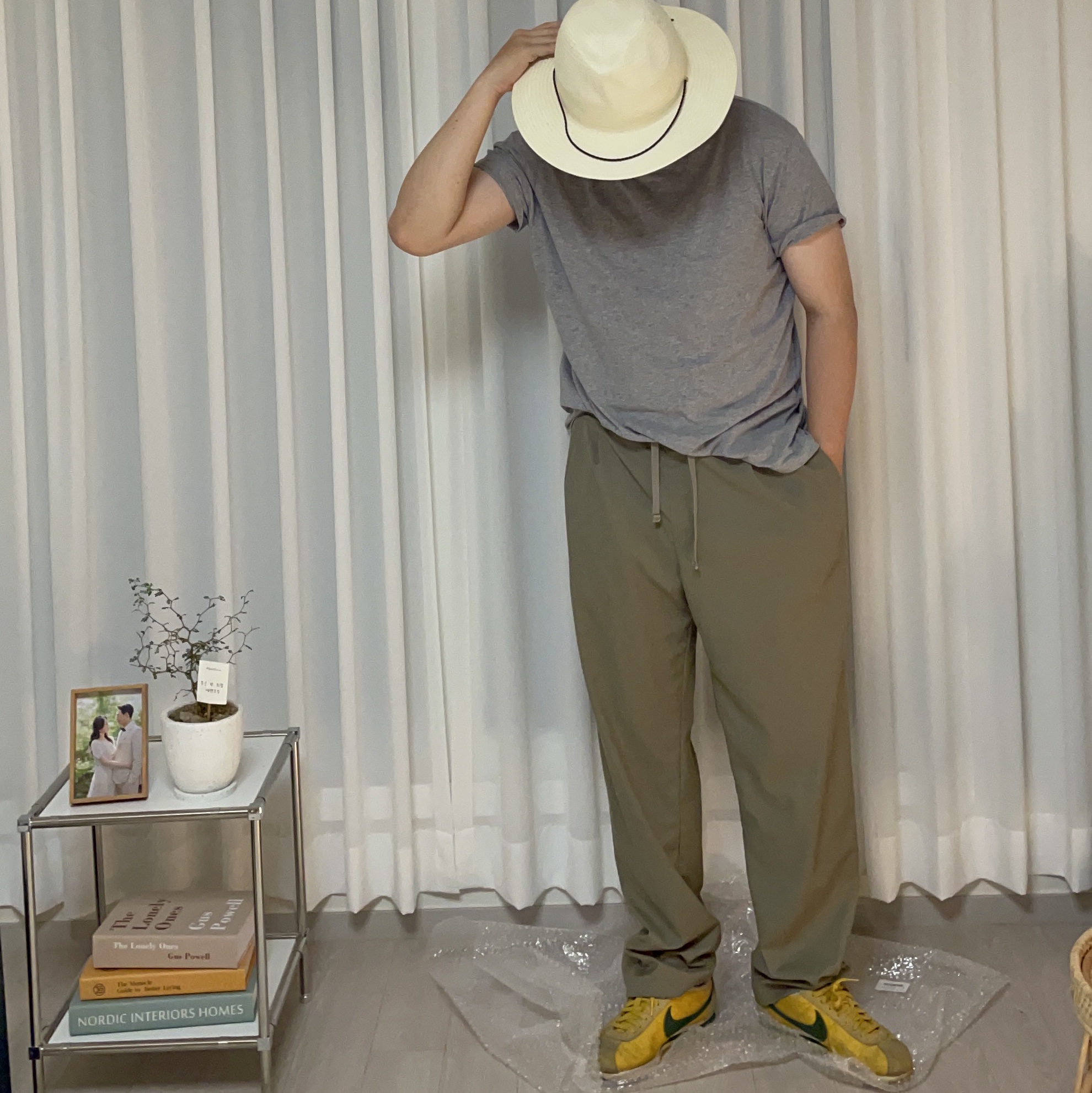 Nike Classic Cortez Kenny Moore Marathon Record 착용 스타일