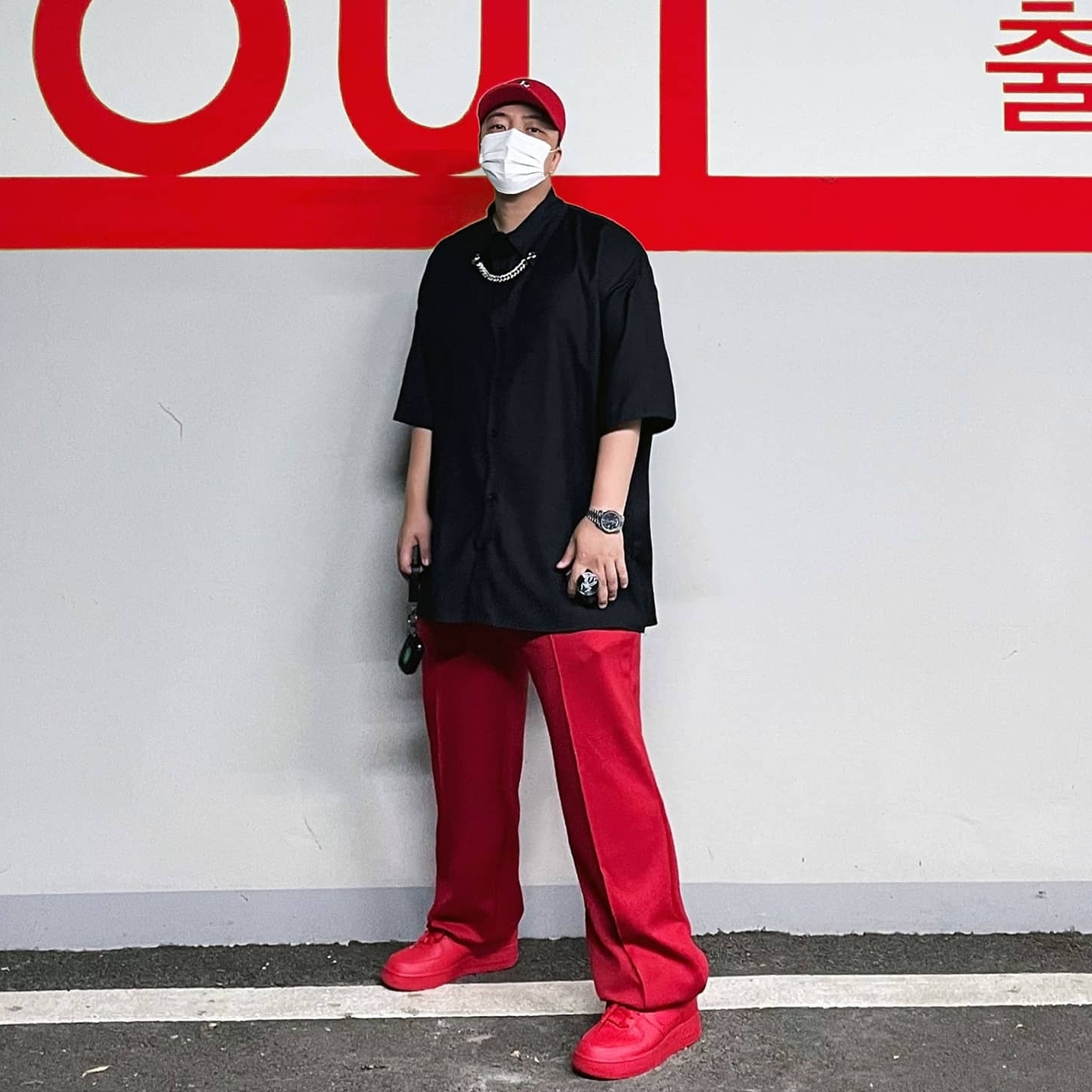 Nike Air Force 1 '07 LV8 Low 1 Triple Red 착용 스타일 - 1