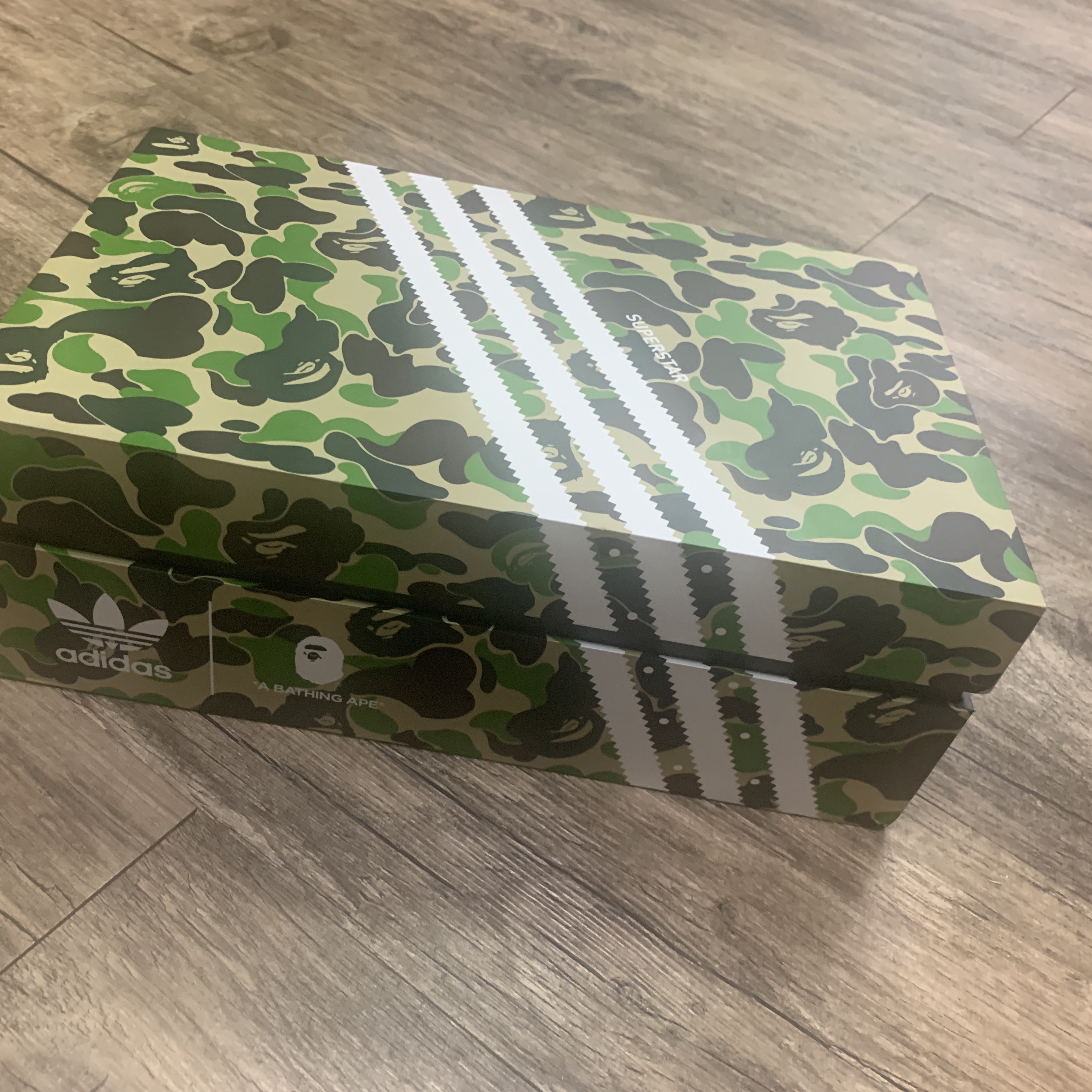 Adidas x BAPE Superstar 80s Green Camo 착용 스타일 - 4