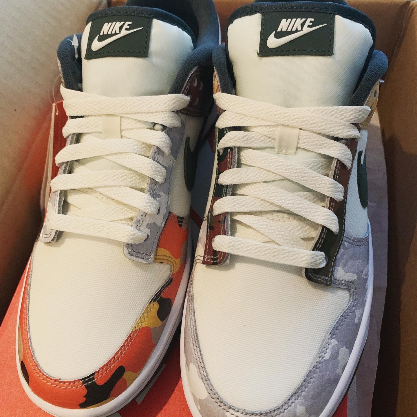 Nike Dunk Low SE Sail Multi Camo 착용 스타일 - 2