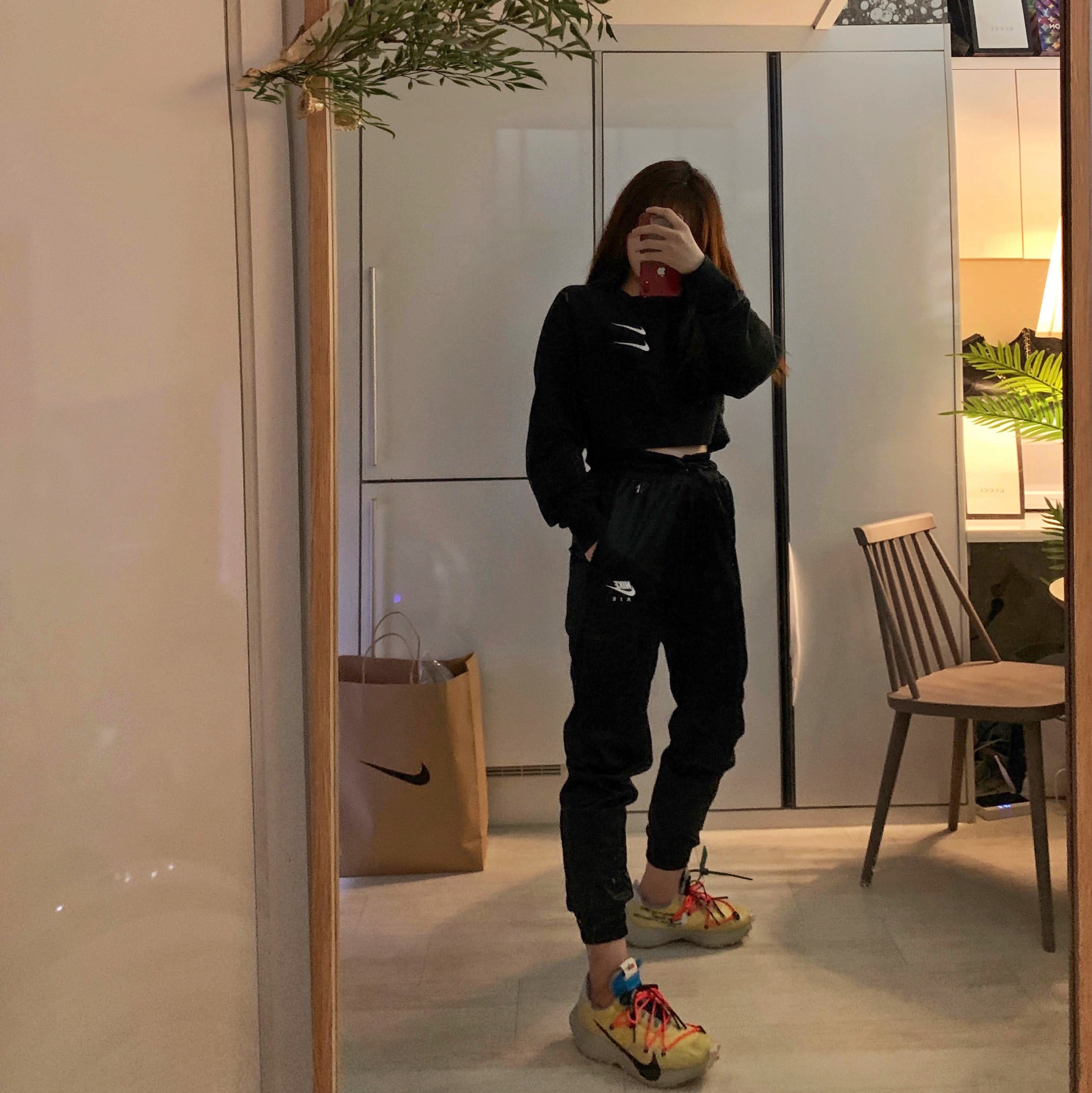 (W) Nike x Off-White Vapor Street Tour Yellow 착용 스타일