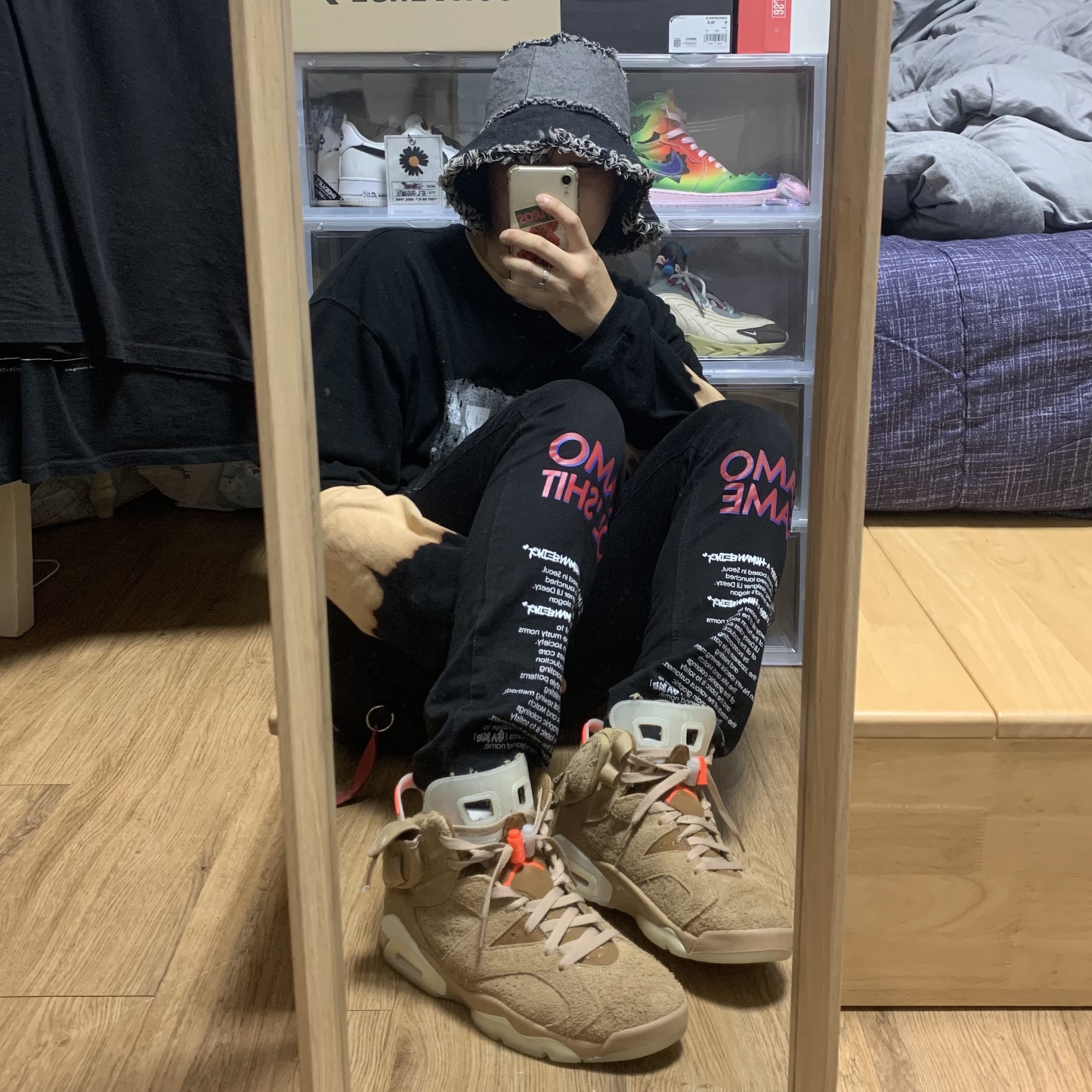Jordan 6 x Travis Scott Retro SP British Khaki 착용 스타일 - 3