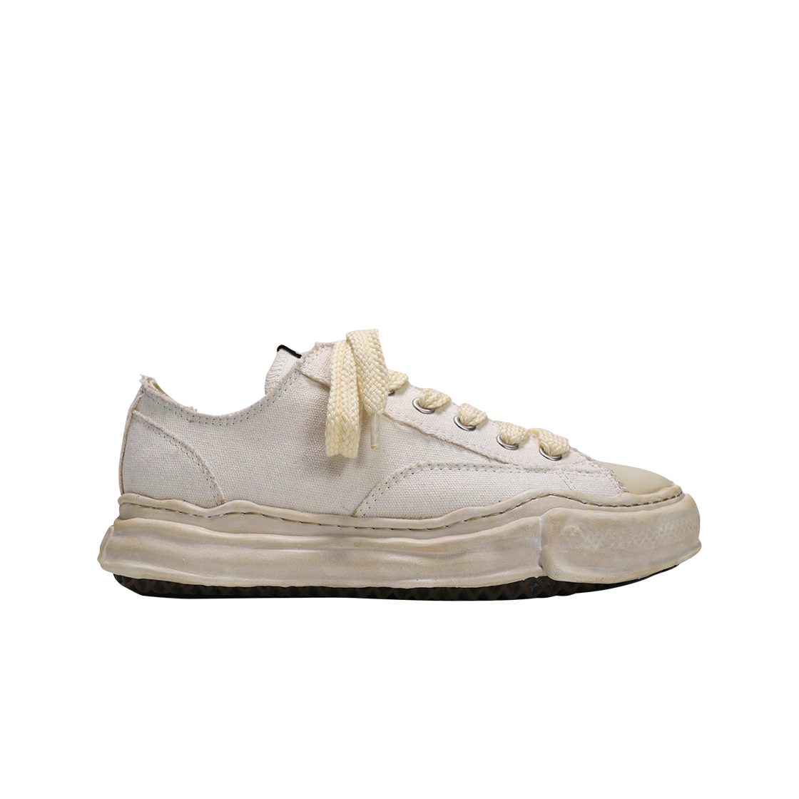 메종 미하라 야스히로 피터슨 OG 솔 오버다이드 캔버스 로우탑 스니커즈 화이트