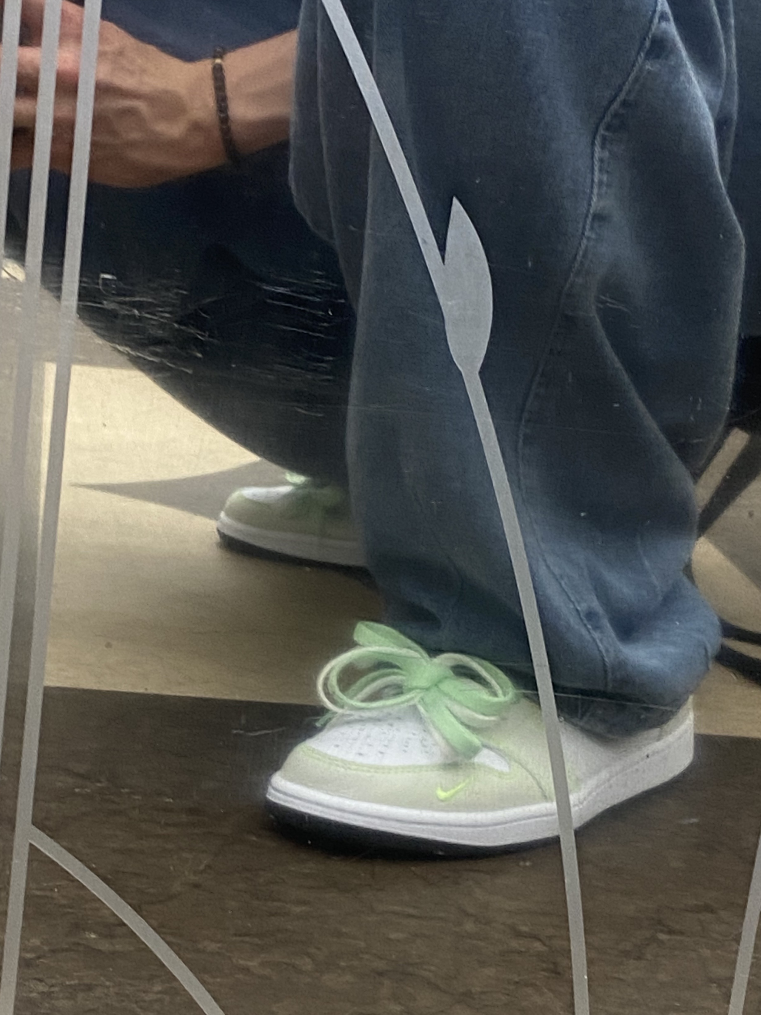 Jordan 1 Low OG Ghost Green 착용 스타일