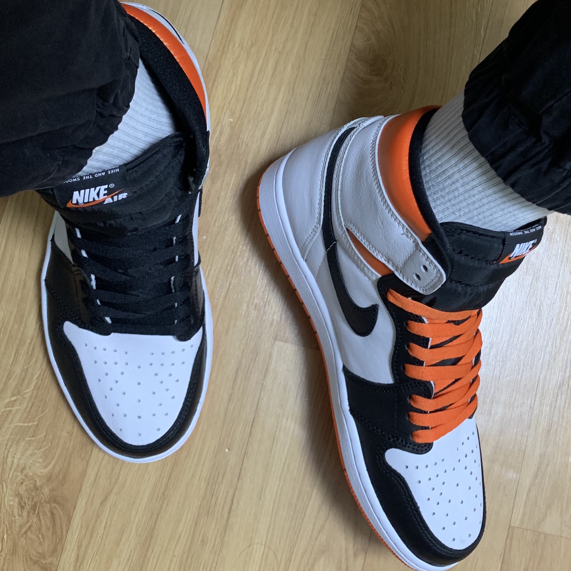 Jordan 1 Retro High OG Electro Orange 착용 스타일 - 2