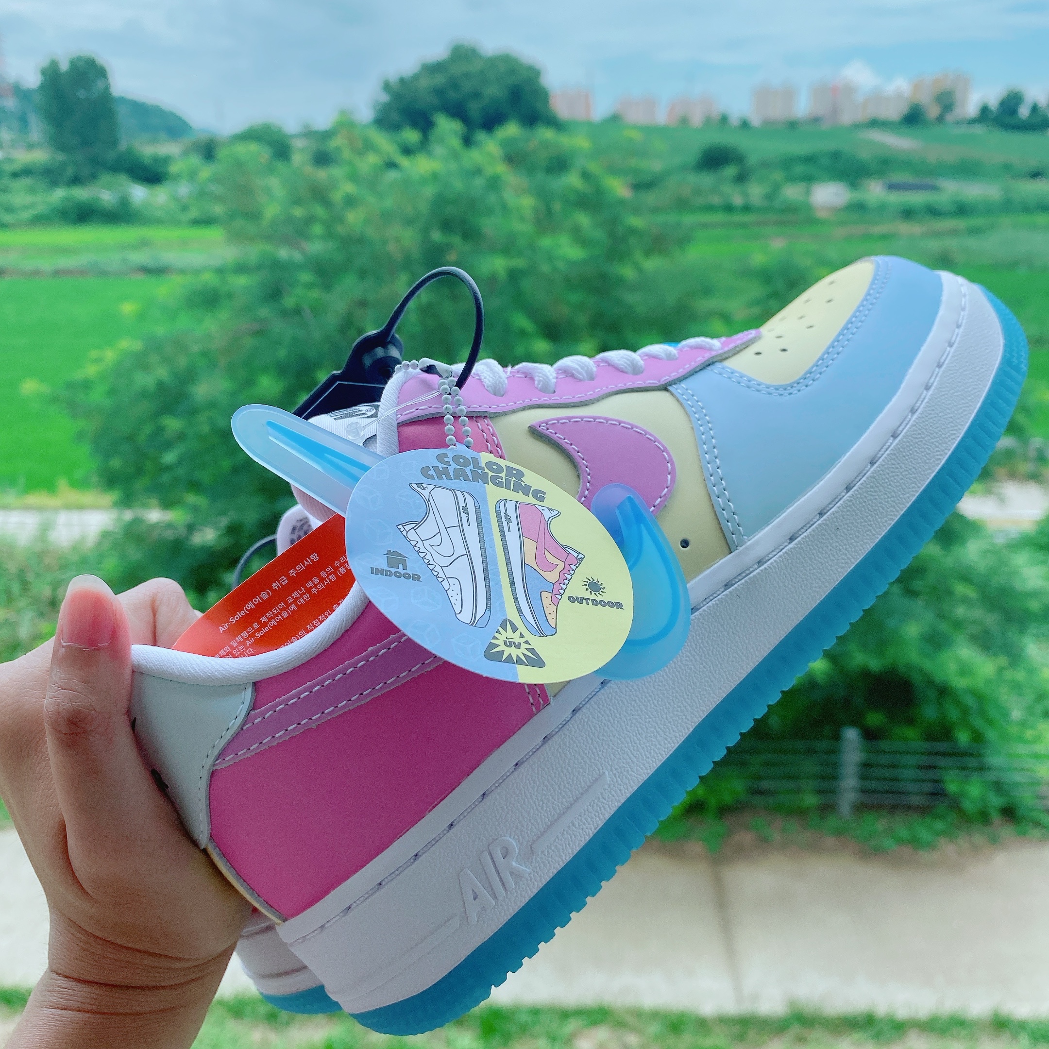 (W) Nike Air Force 1 '07 LX Photochromic 착용 스타일 - 2