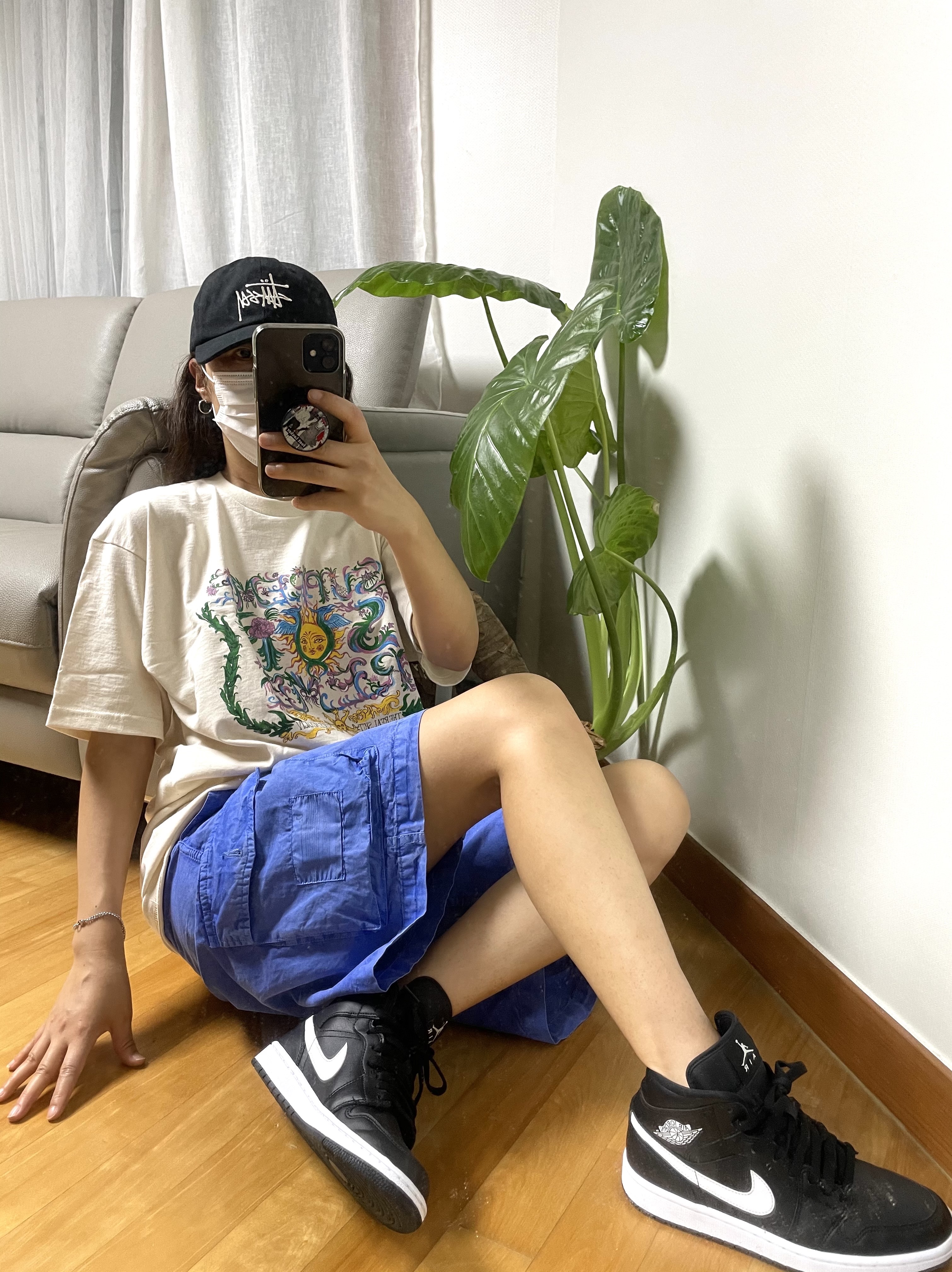 Supreme Crest T-Shirt Natural - 21SS, (W) Jordan 1 Mid Black White 착용 스타일