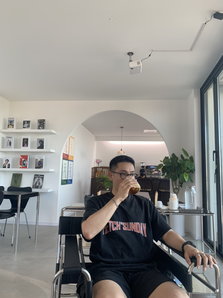 KREAM 프로필 이미지