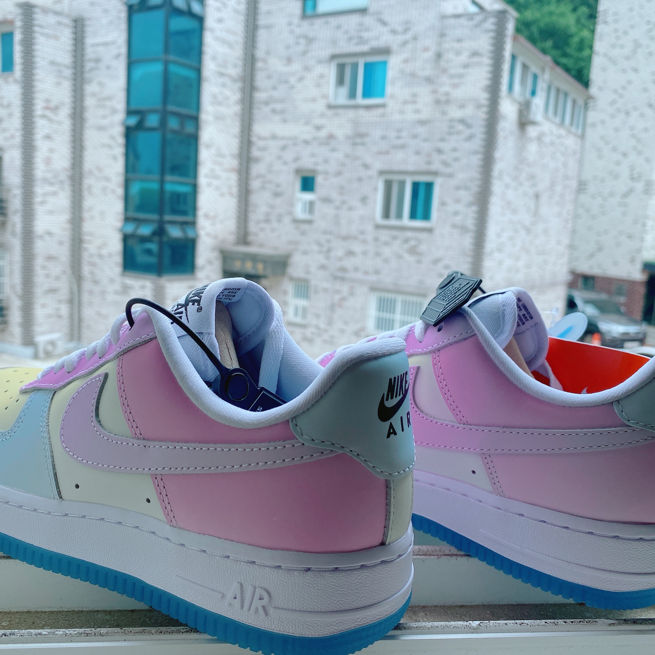 (W) Nike Air Force 1 '07 LX Photochromic 착용 스타일 - 5