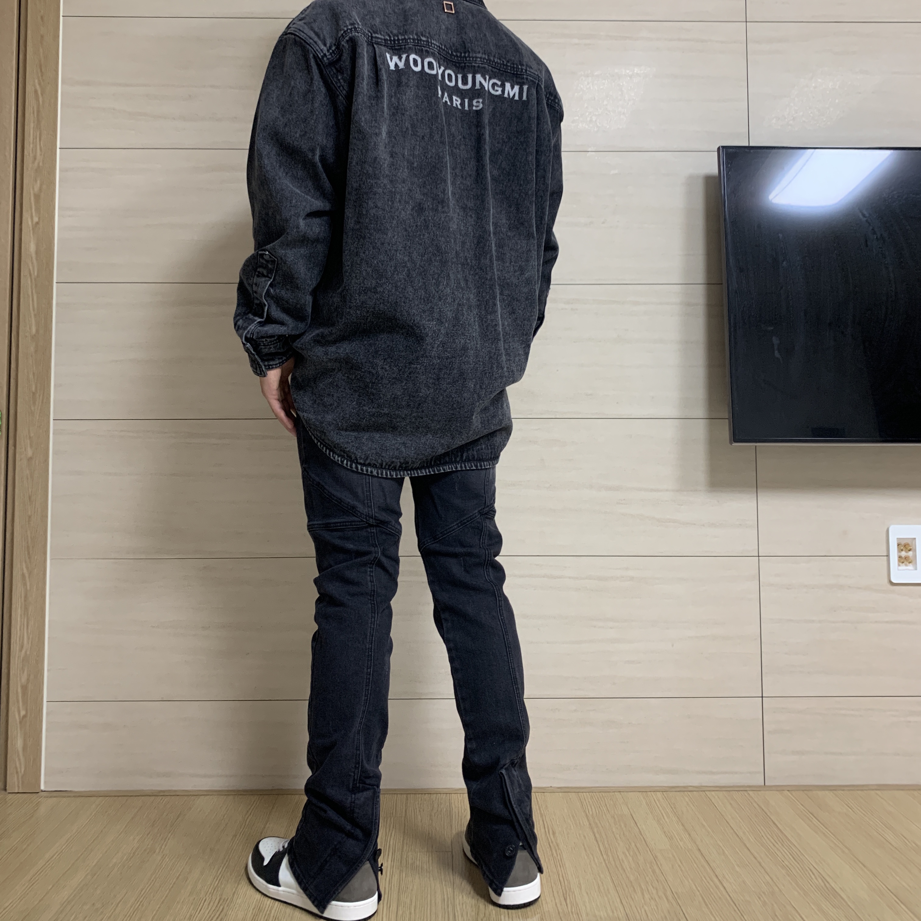 Jordan 1 Retro High OG Black Mocha 착용 스타일